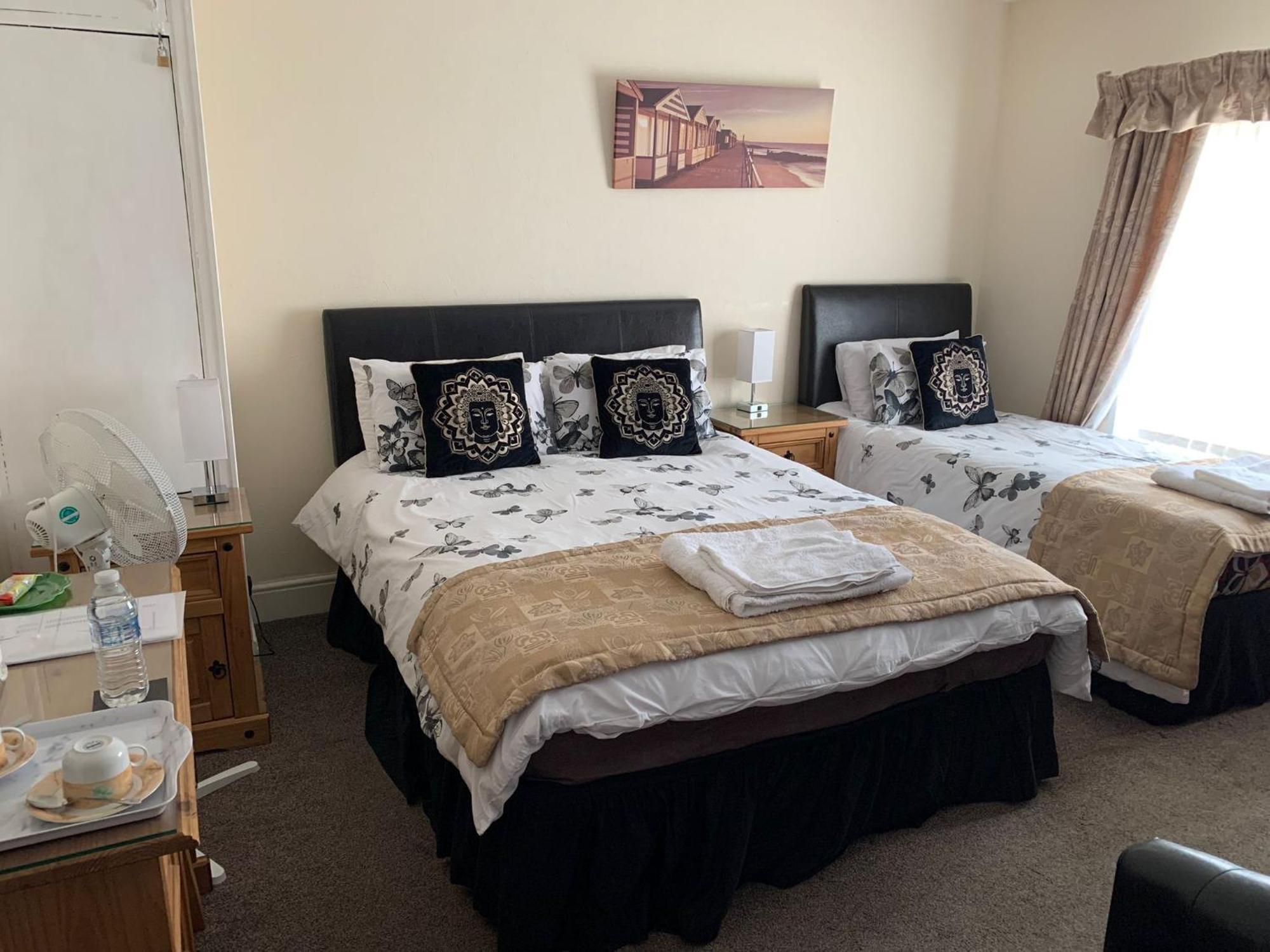 Large Double or Twin Room