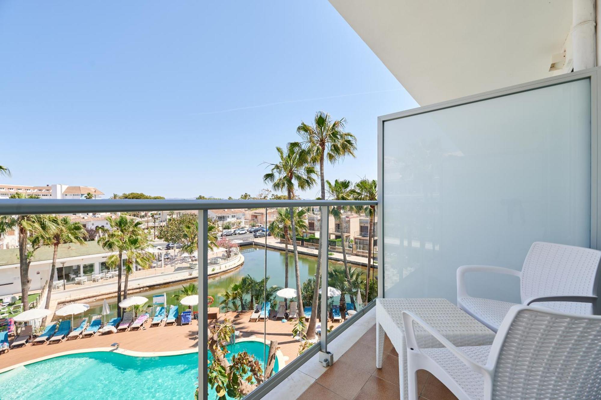 Double,1598897758:JPEG