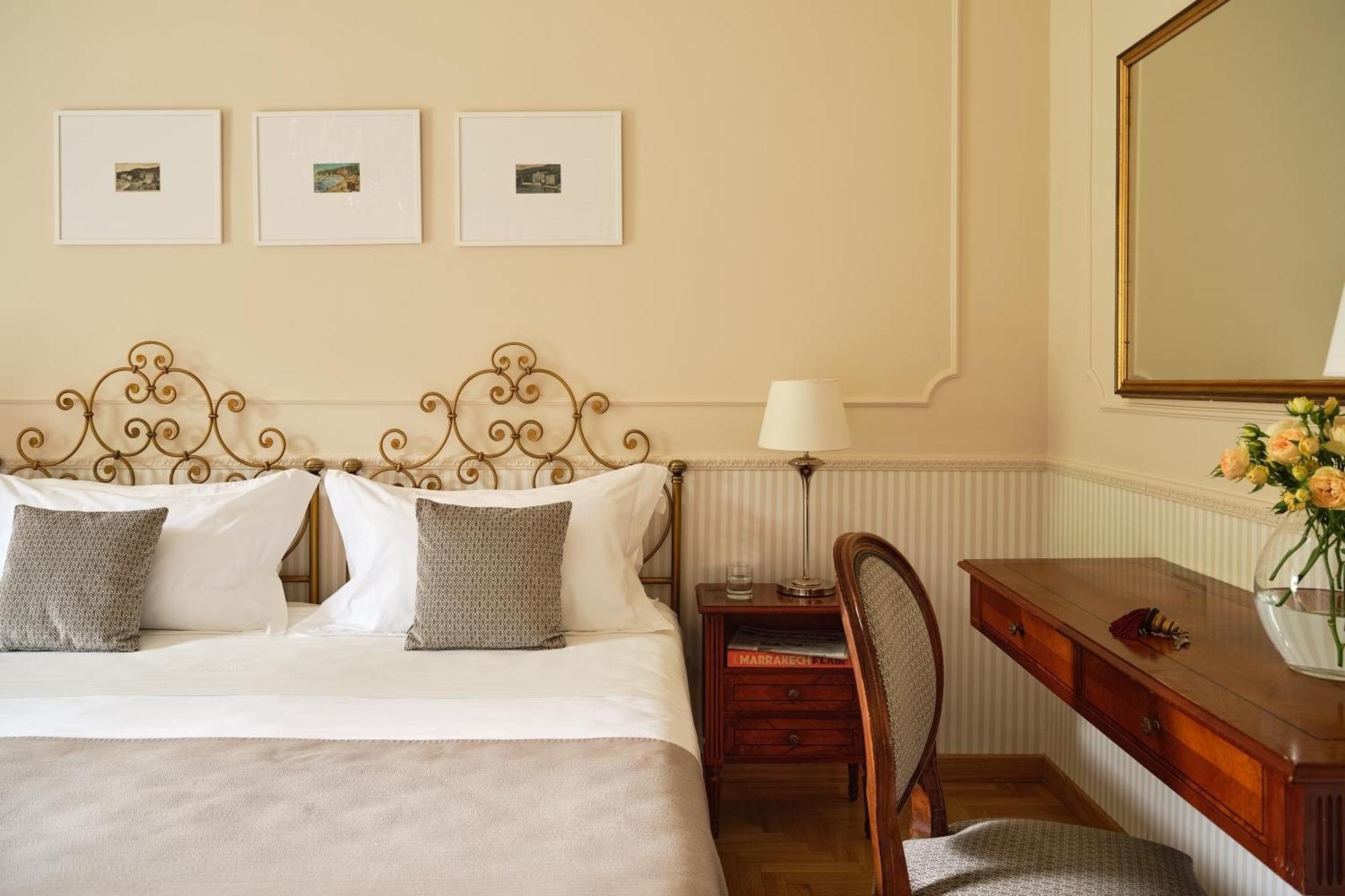 Superior Double or Twin Room Garden View