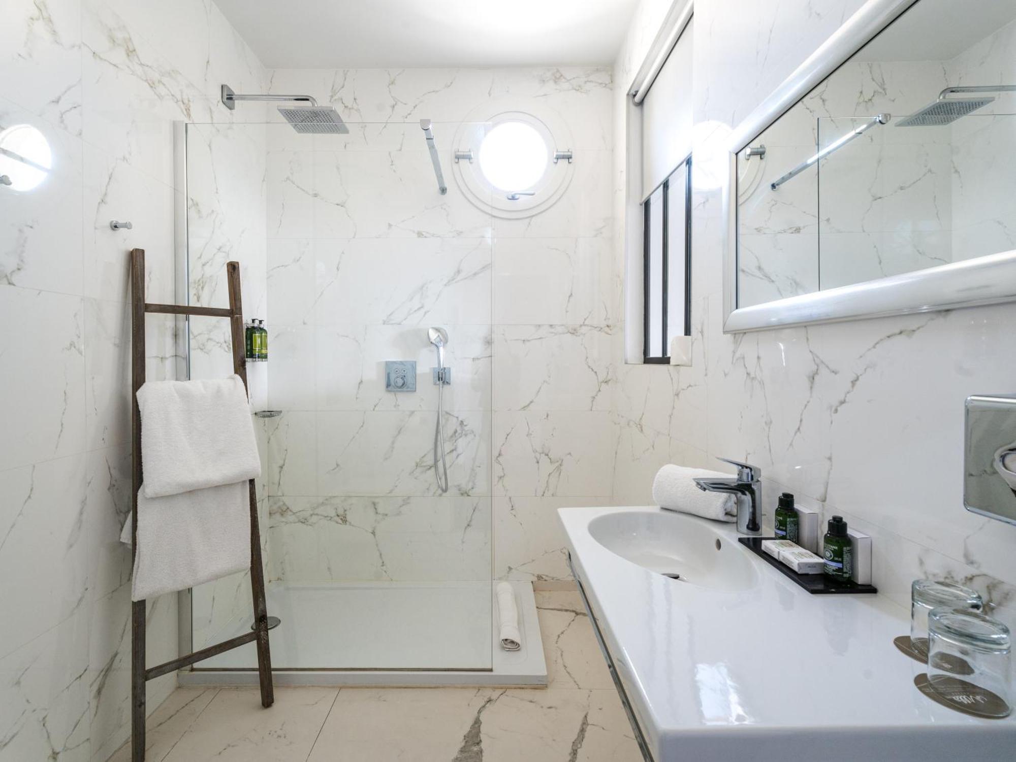 Prestige Room with balcony,1599649074:JPEG