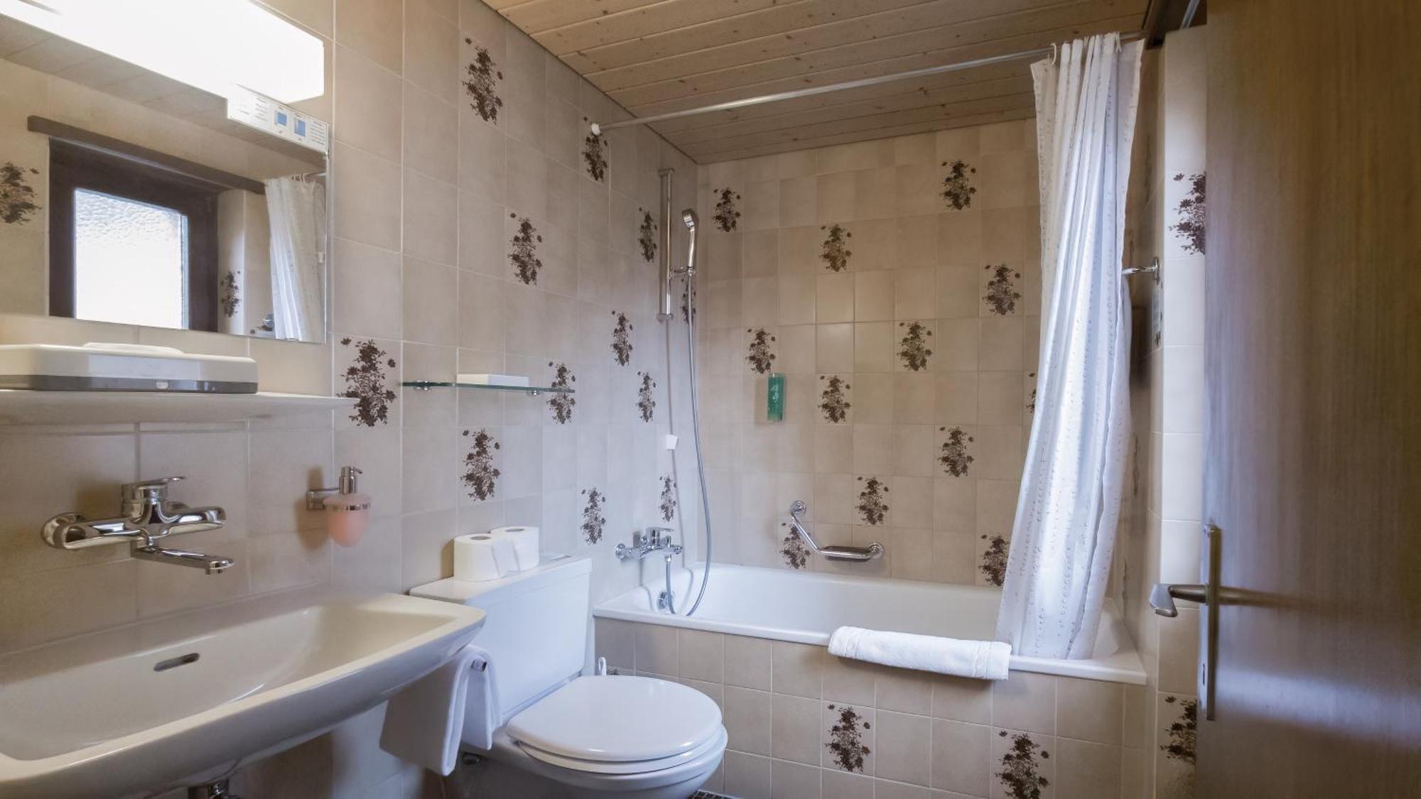 Double Room with Garden View,1608290522:JPEG