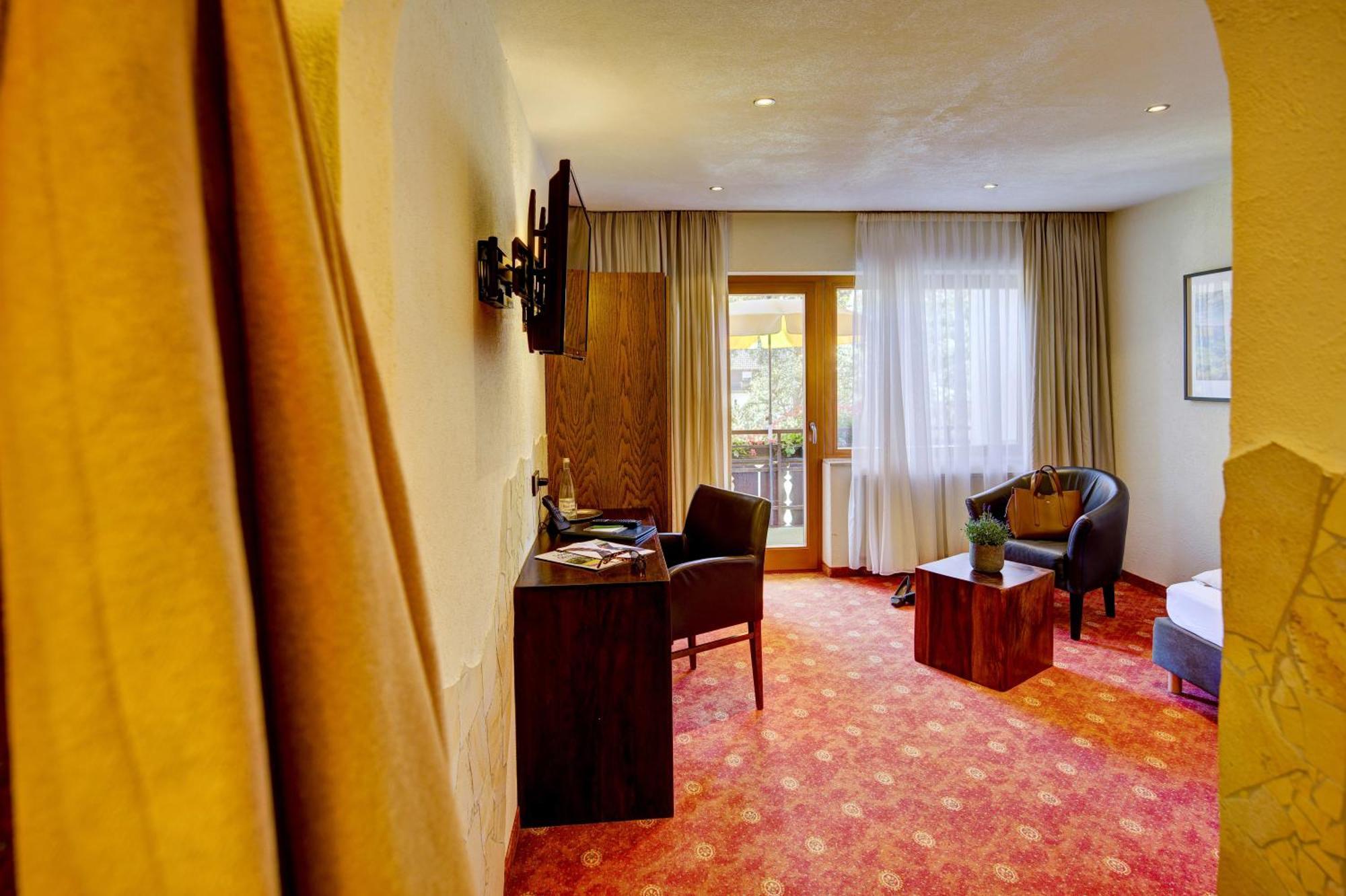 Riverside Single Room,1611050604:JPEG