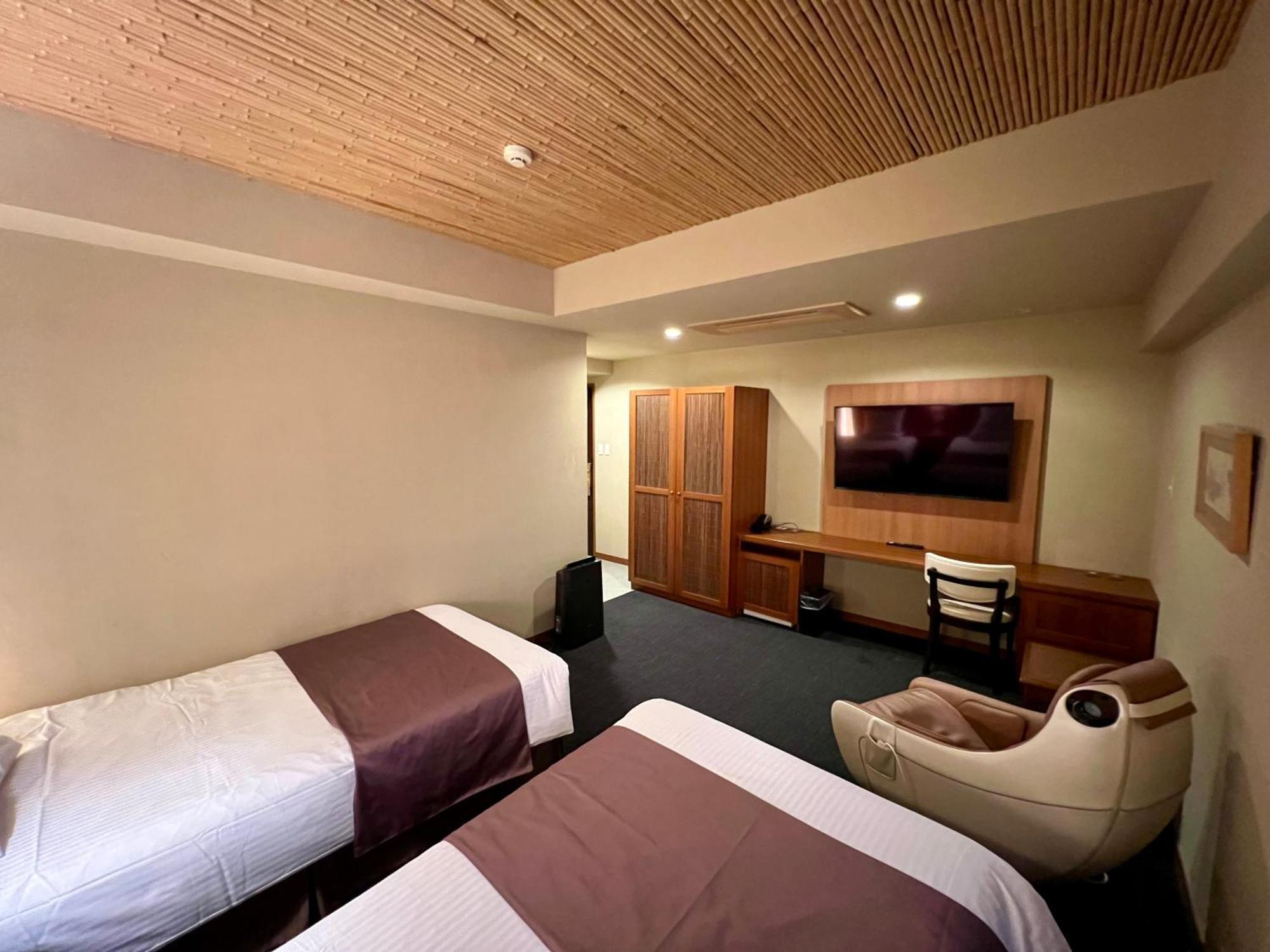 Deluxe Twin Room Non-Smoking