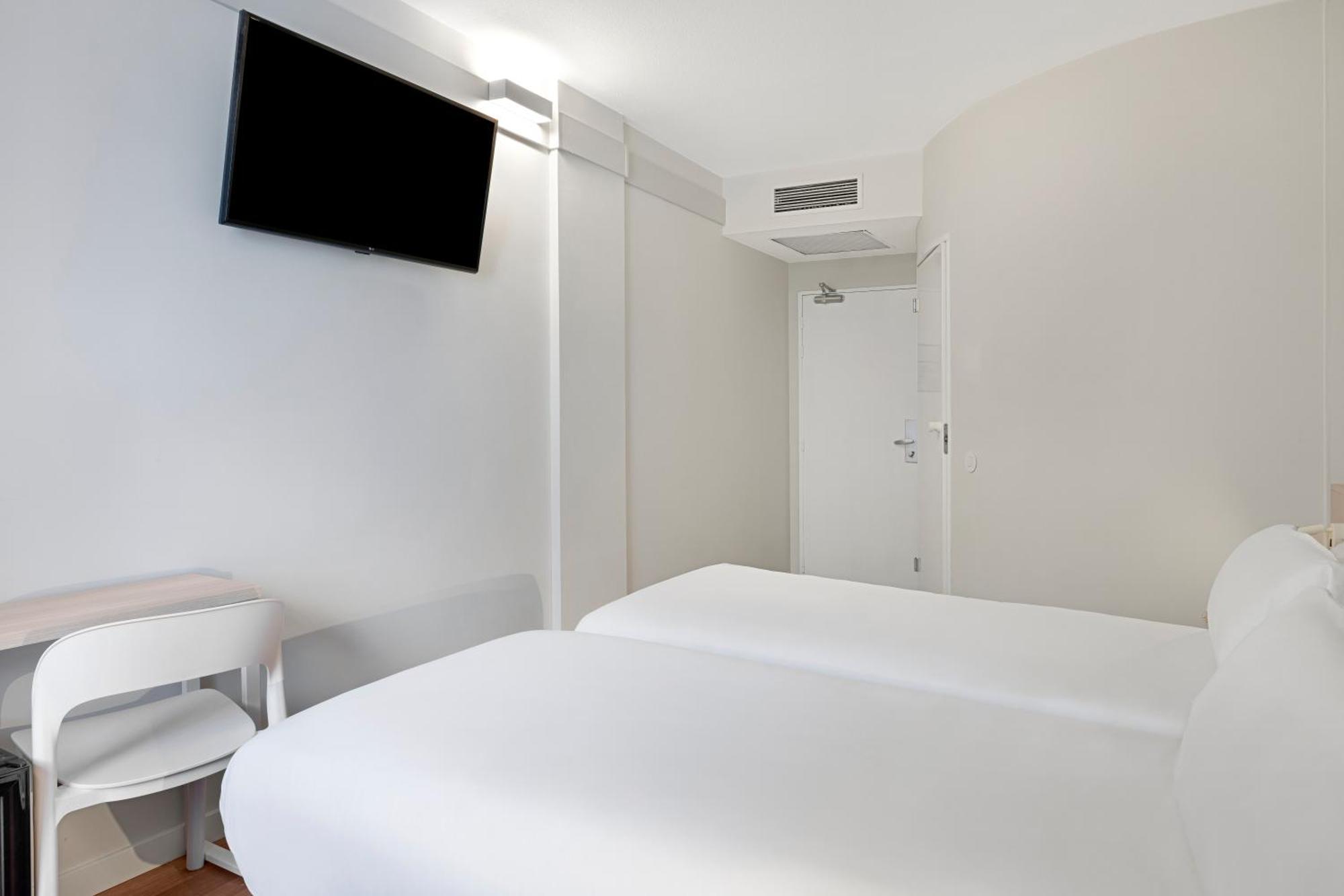 Basic Triple Room