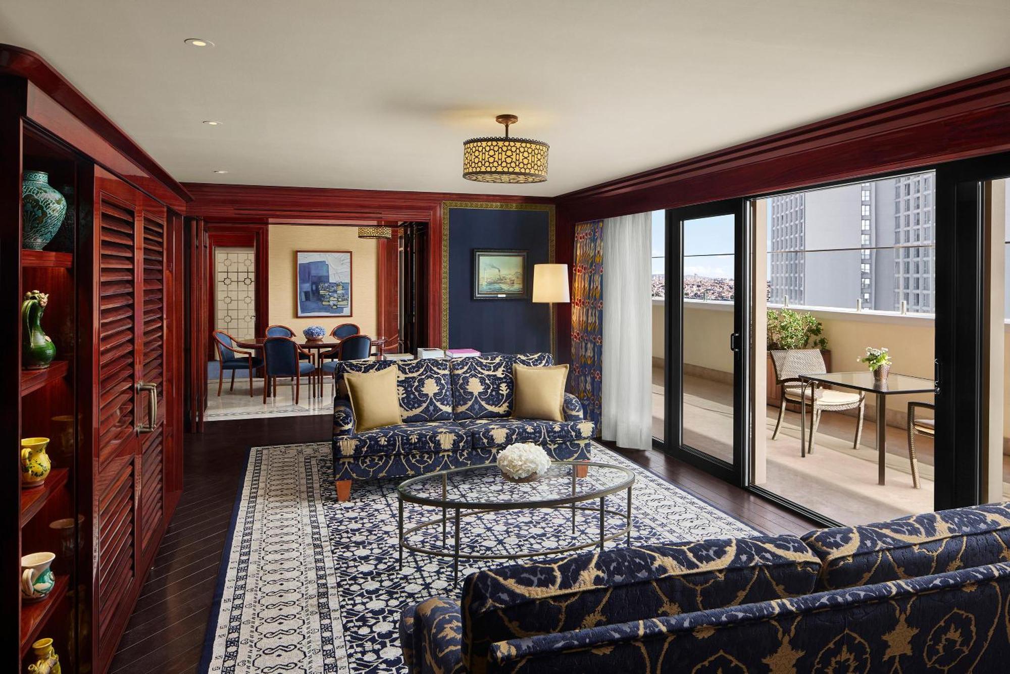 Suite mit Terrasse und Ausblick auf den Bosporus
