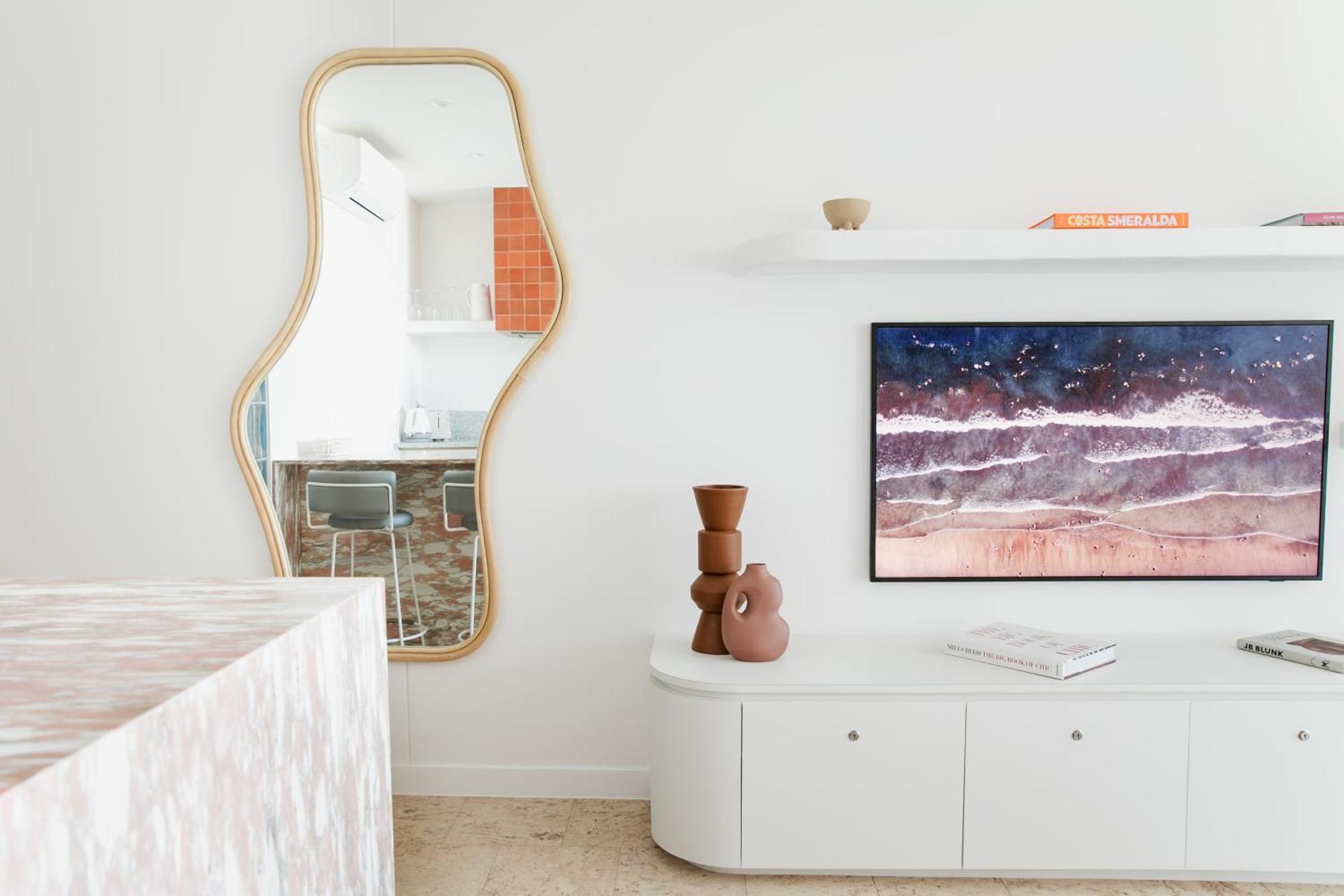 Beachfront Studio,1627213239:JPEG