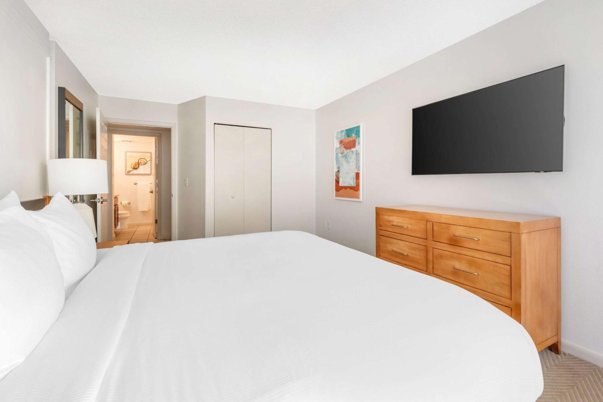 One-Bedroom King Suite Balcony