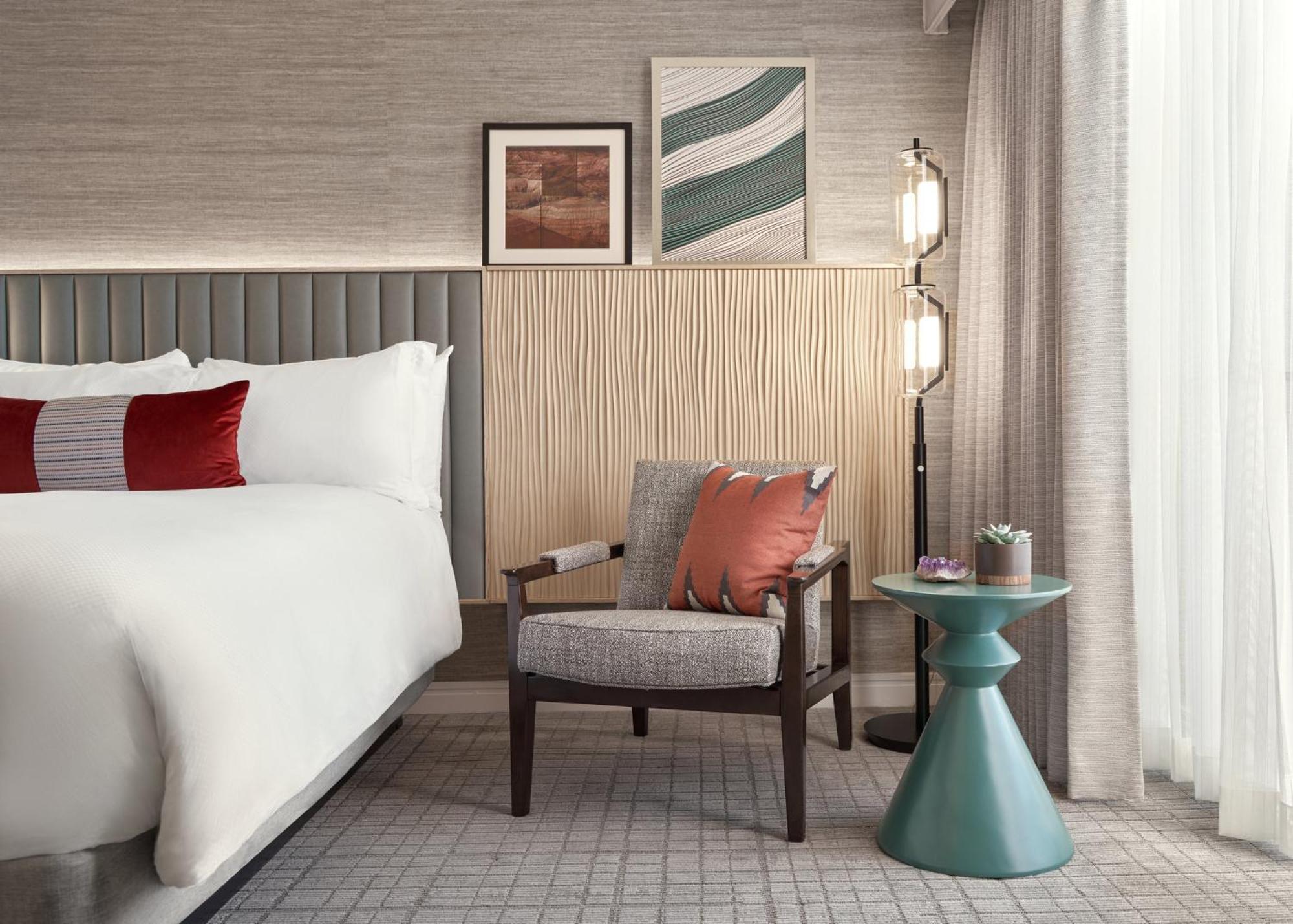 2 Queen Room Valley View