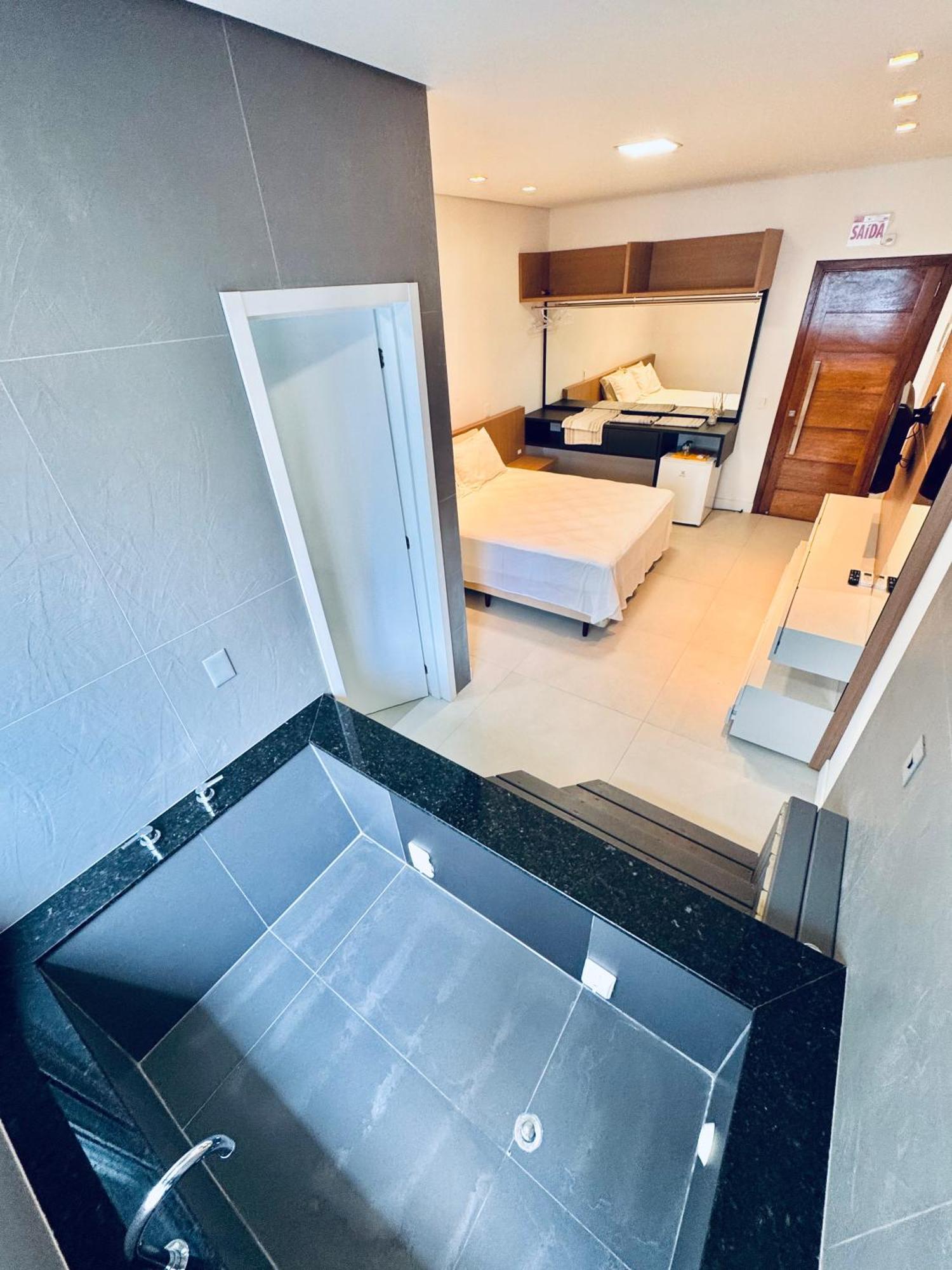 Deluxe Suite with Spa Bath,1633069758:JPEG