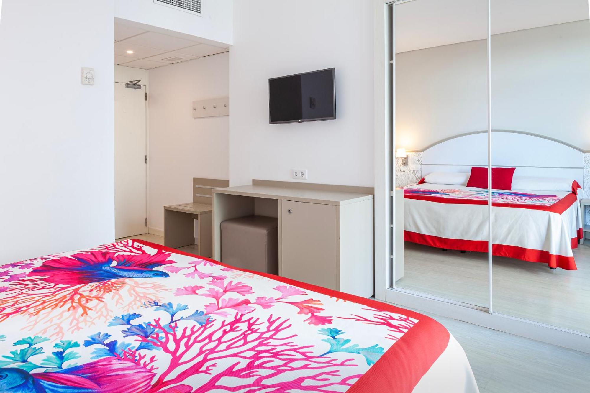 Double Room with Terrace,1636001039:JPEG