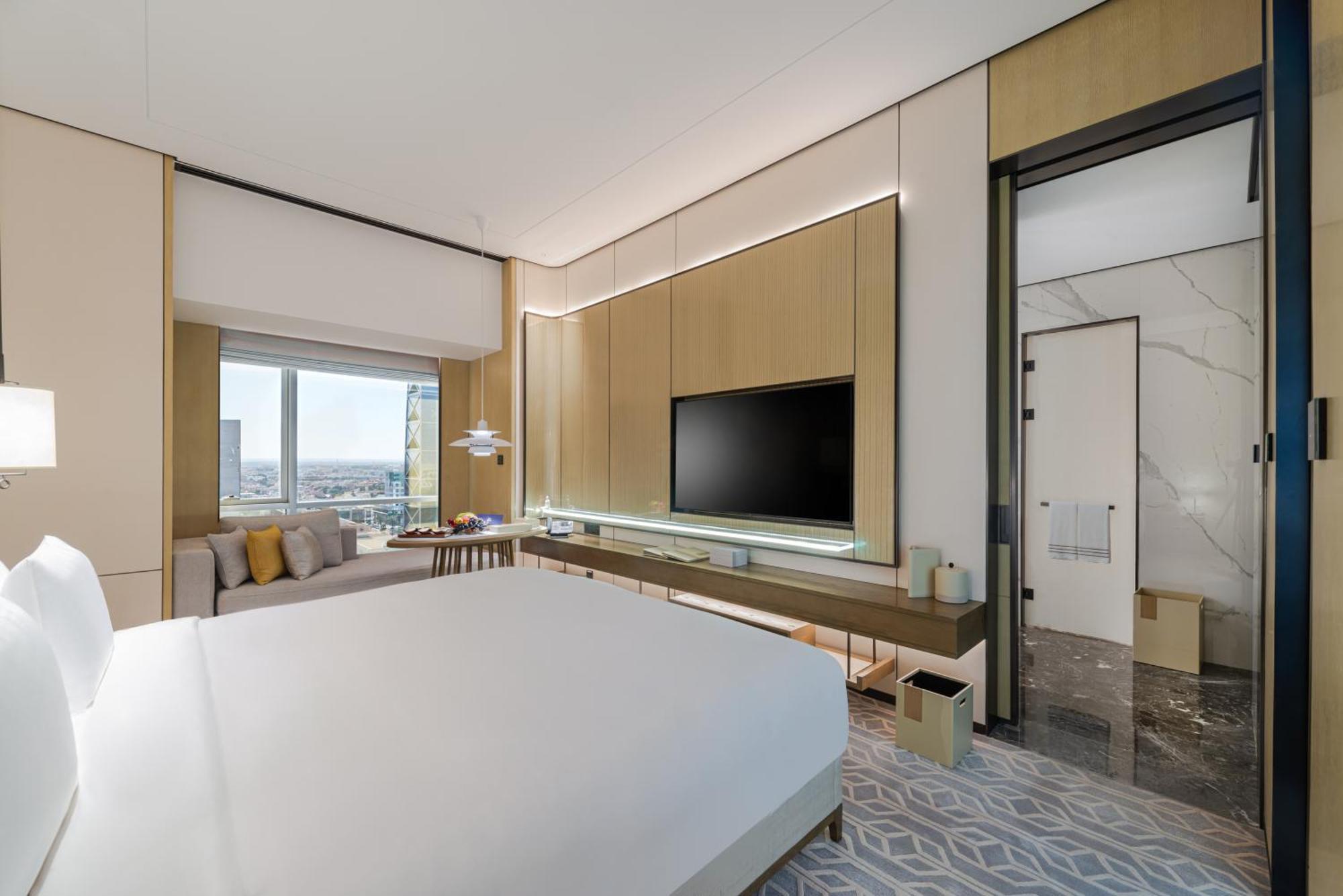Deluxe King Room Faisaliah Tower View,1638441205:JPEG