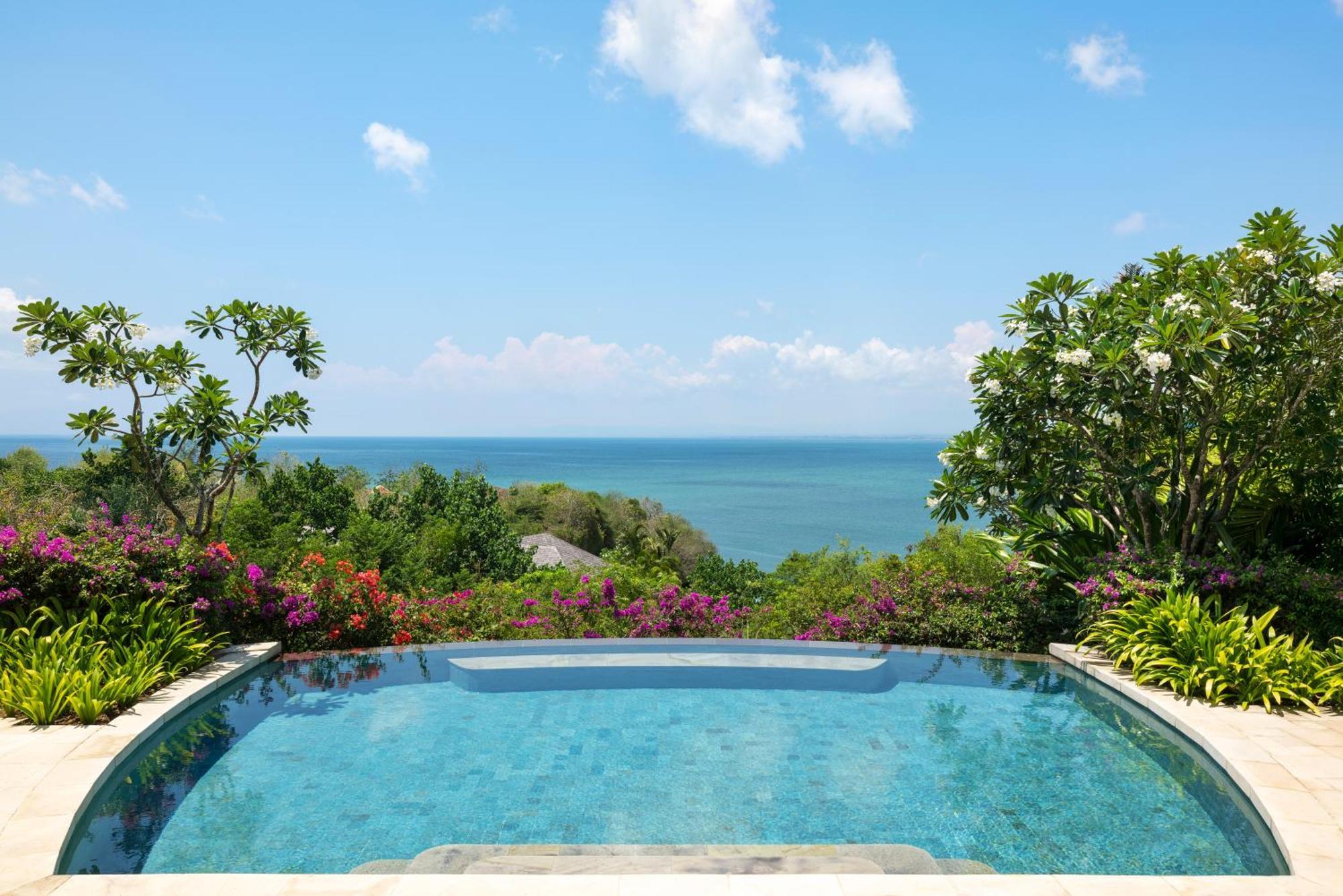 Panoramic One Bedroom Pool Villa with Free Resort Benefit anComplimentary Round-Trip Airport Transfer