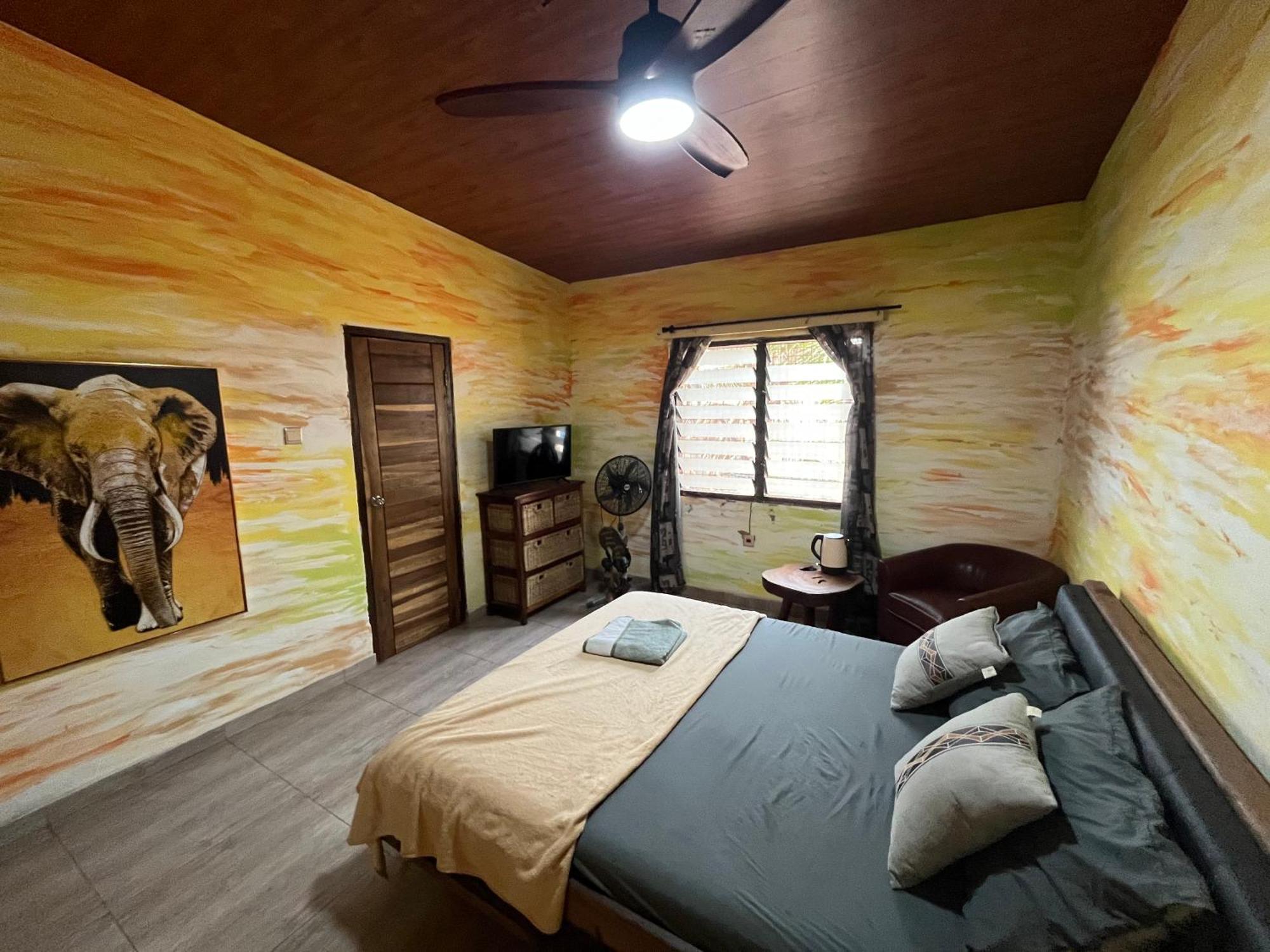 Double Room,1643726466:JPEG