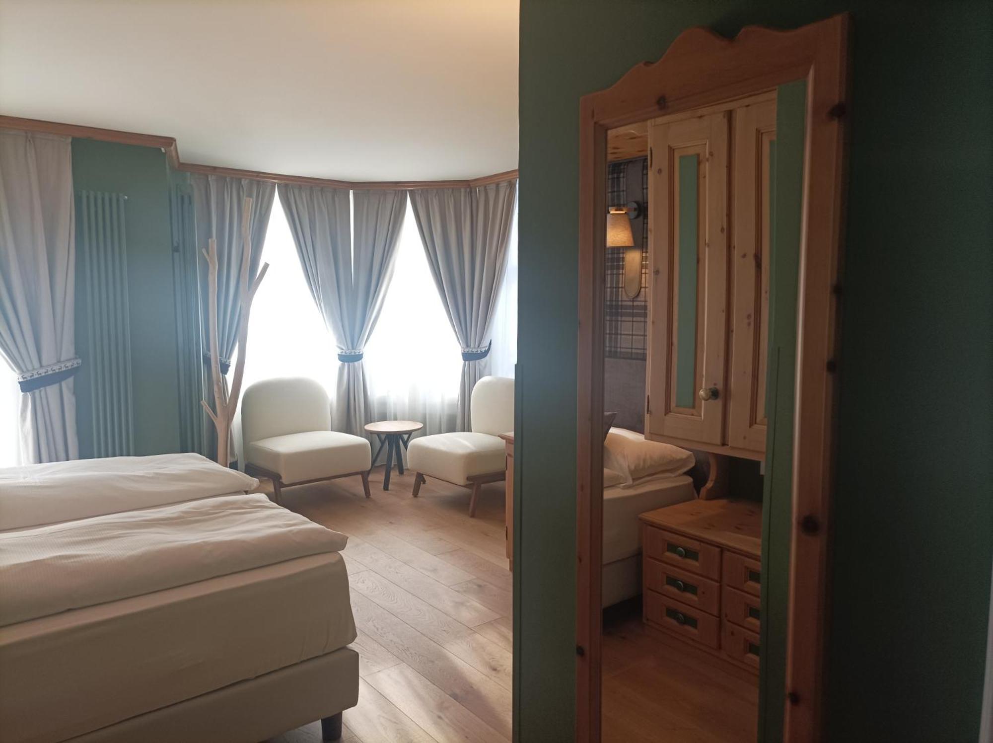 Superior King Room