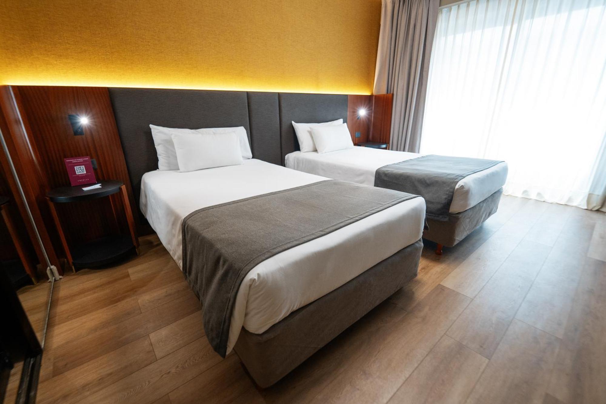 Quarto Twin Standard