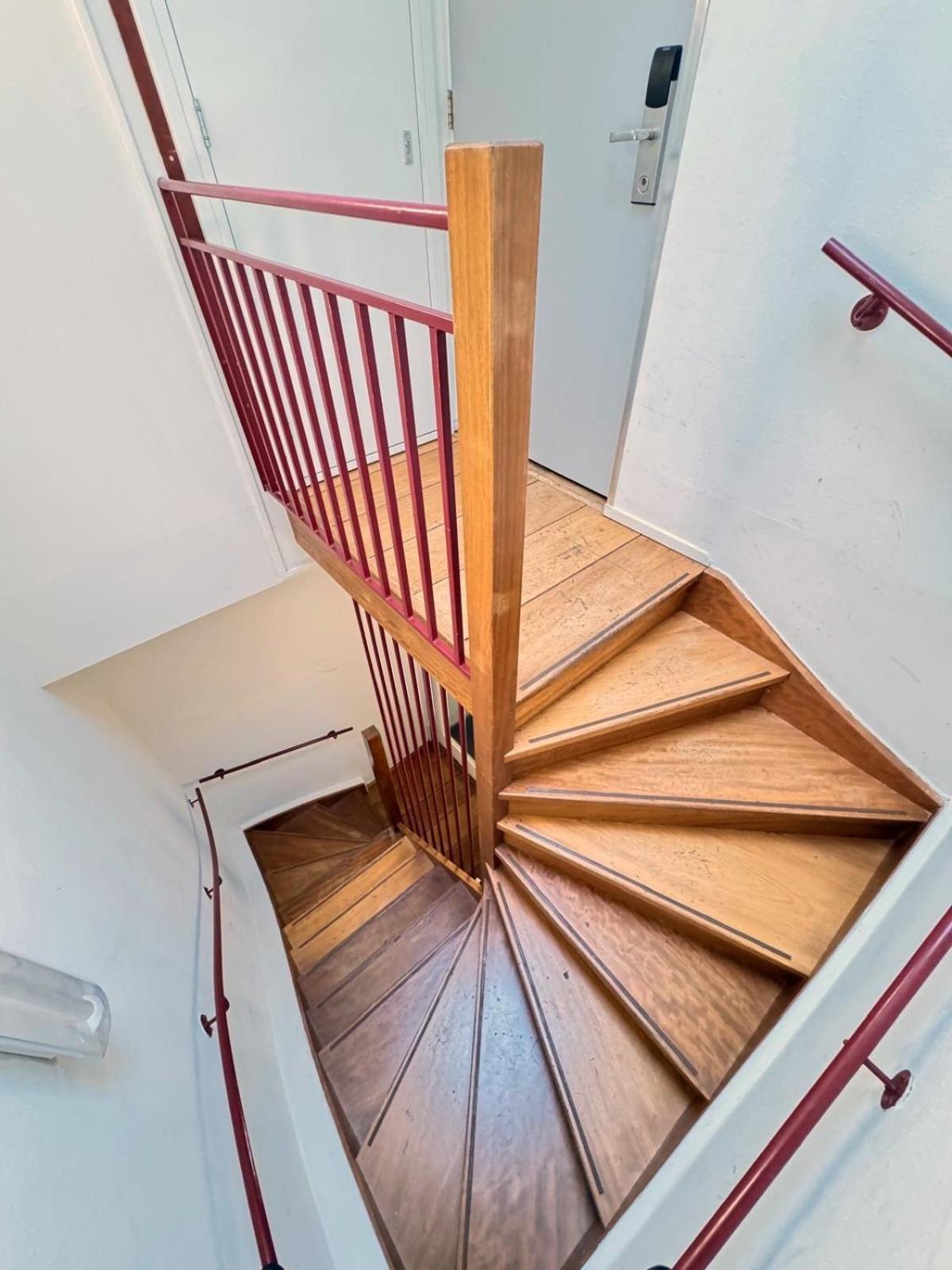 Family Room (5 Adults),1698962351:JPEG