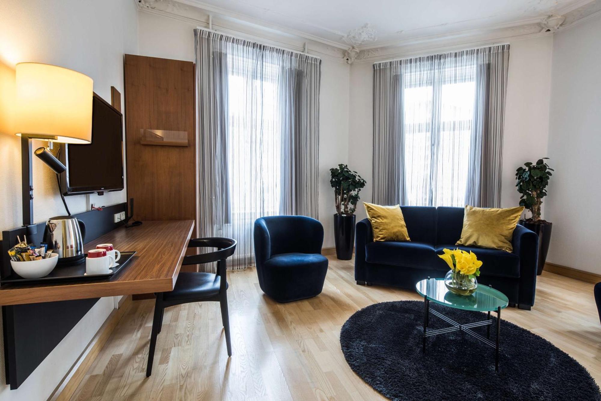 Junior Suite,1649881677:JPEG