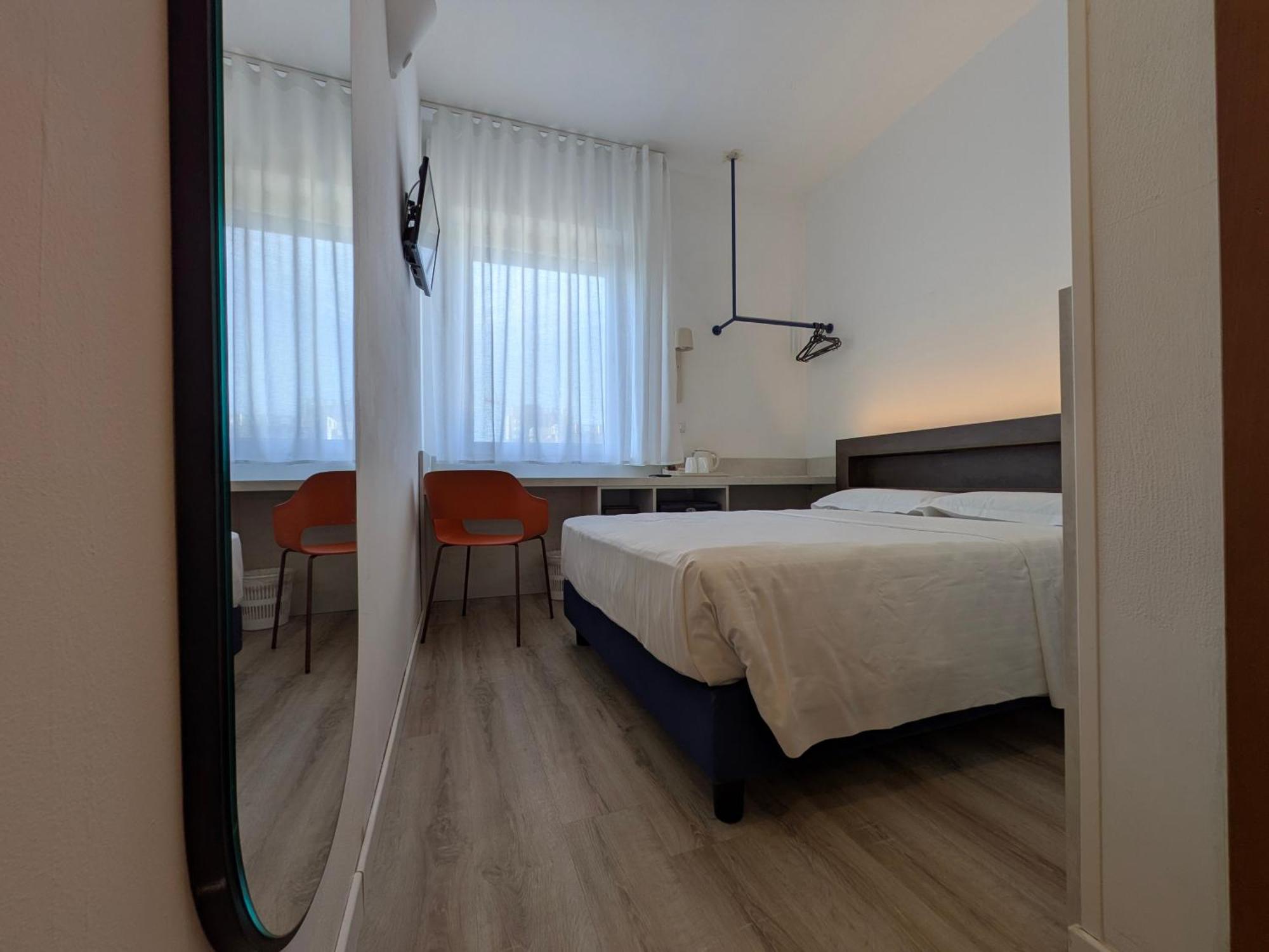 Budget Single Room,1652742590:JPEG