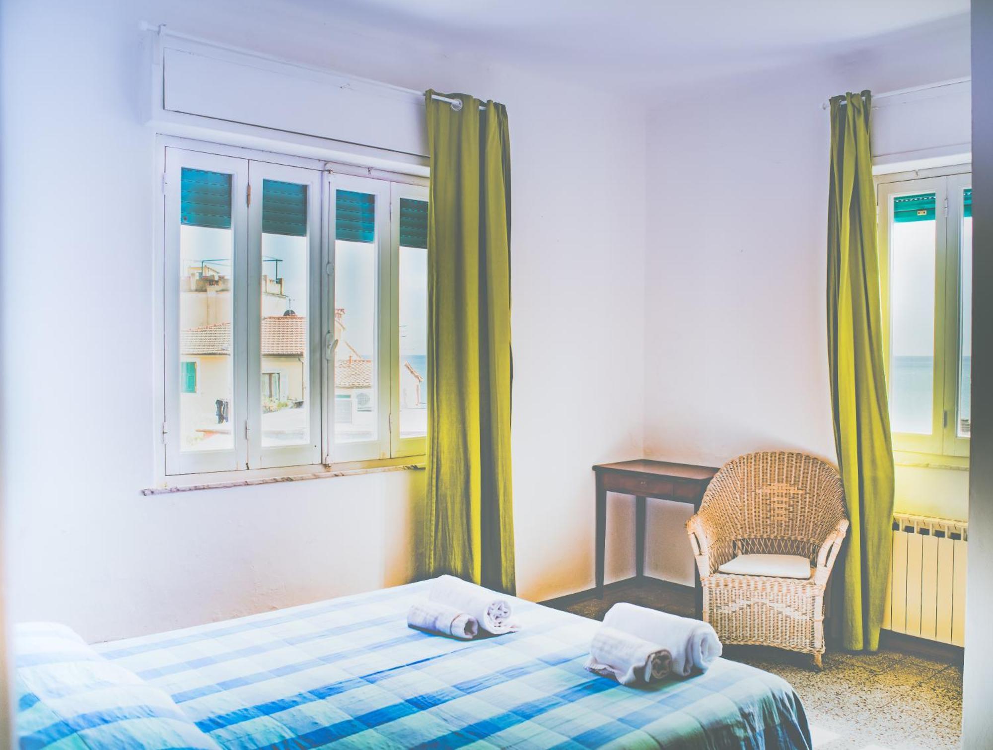Double Room Private Bathroom