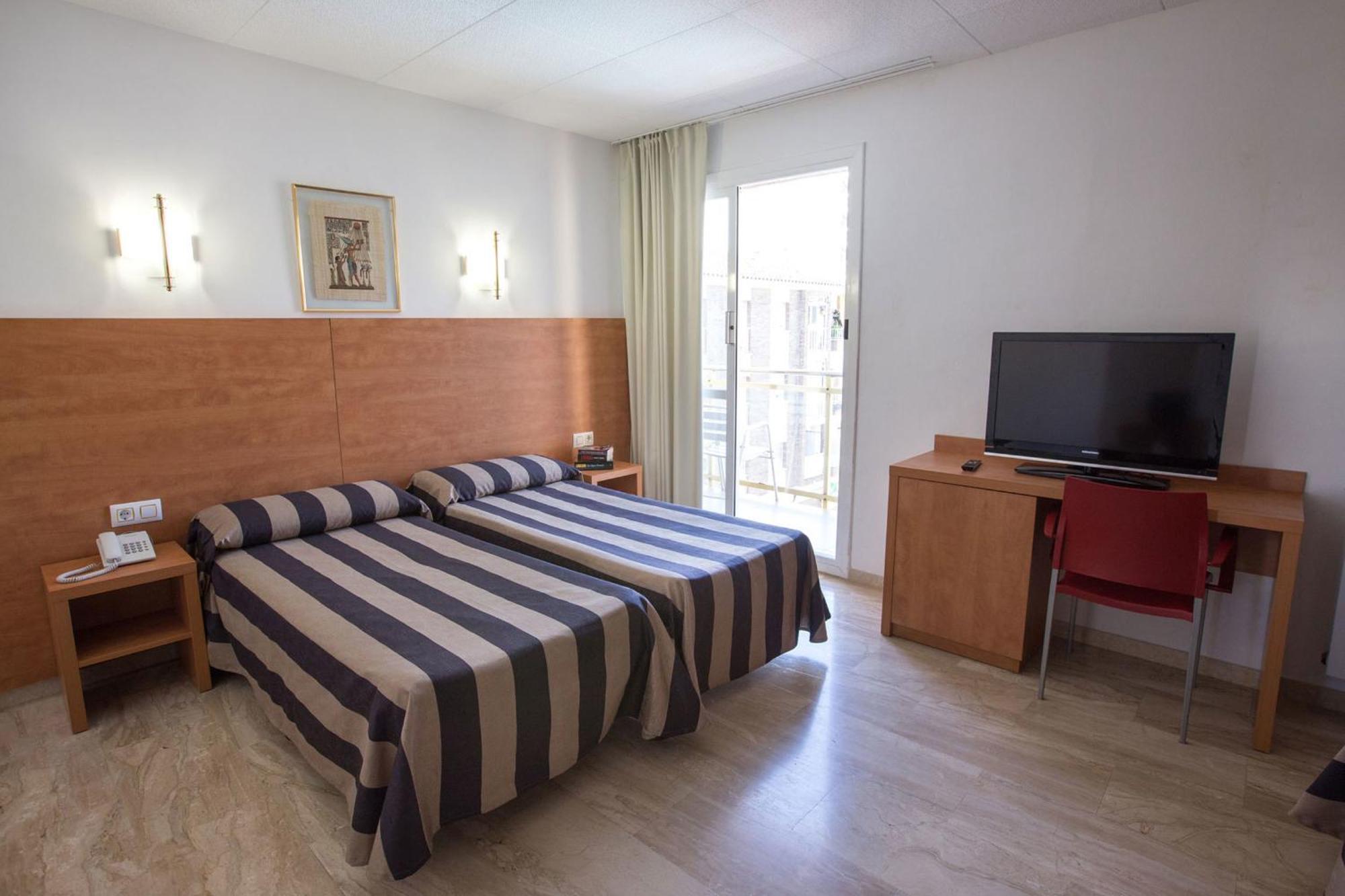 Basic Twin Room