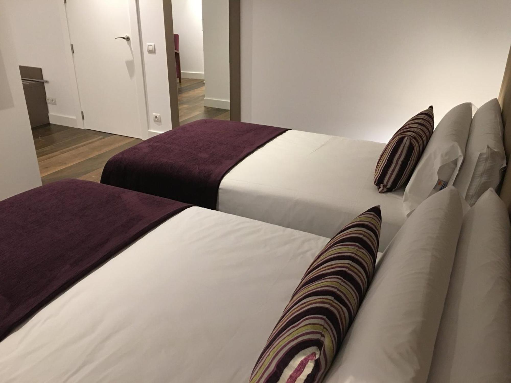 Twin Room,1658766404:JPEG