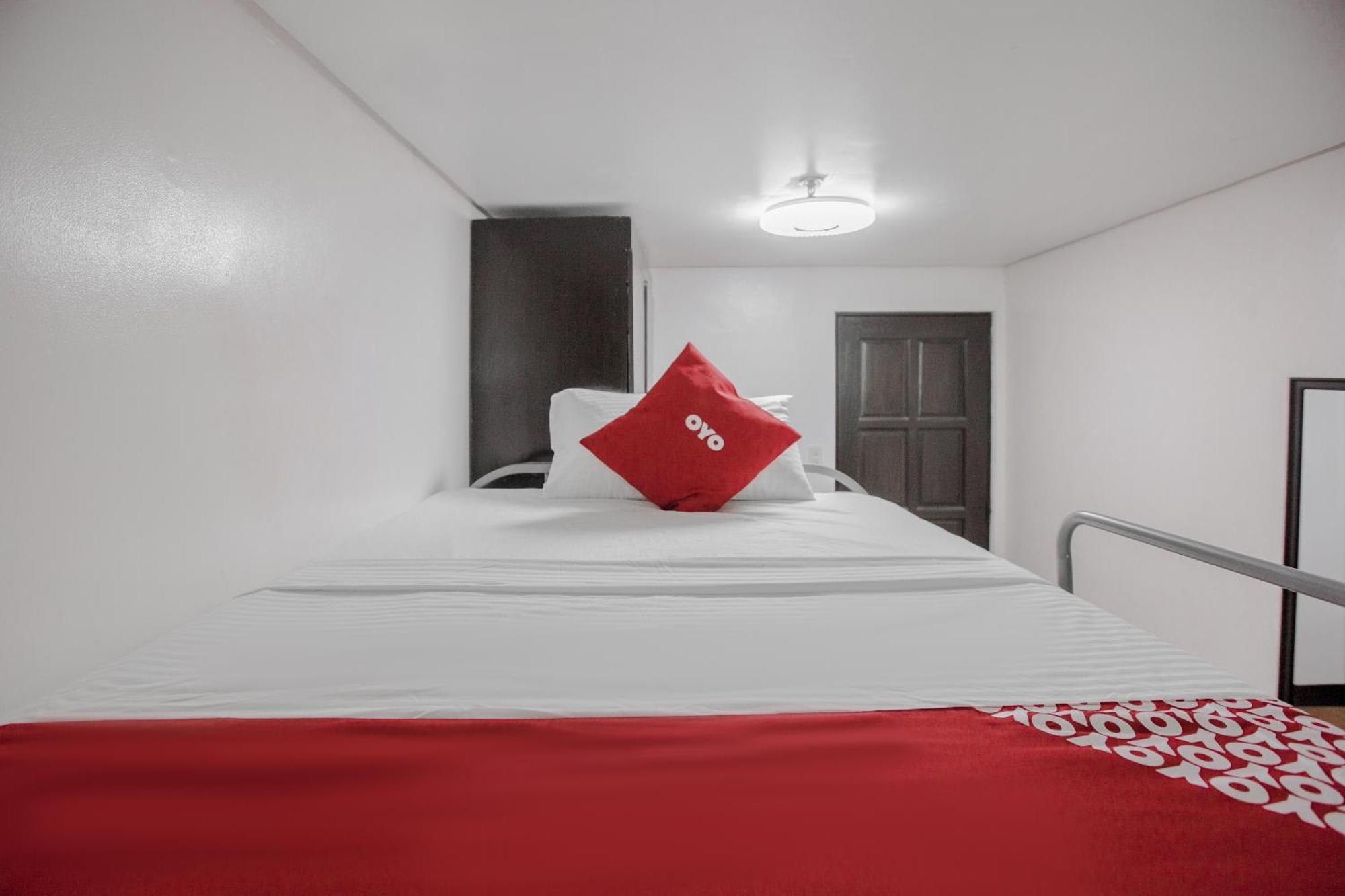 Mixed Dormitory Room