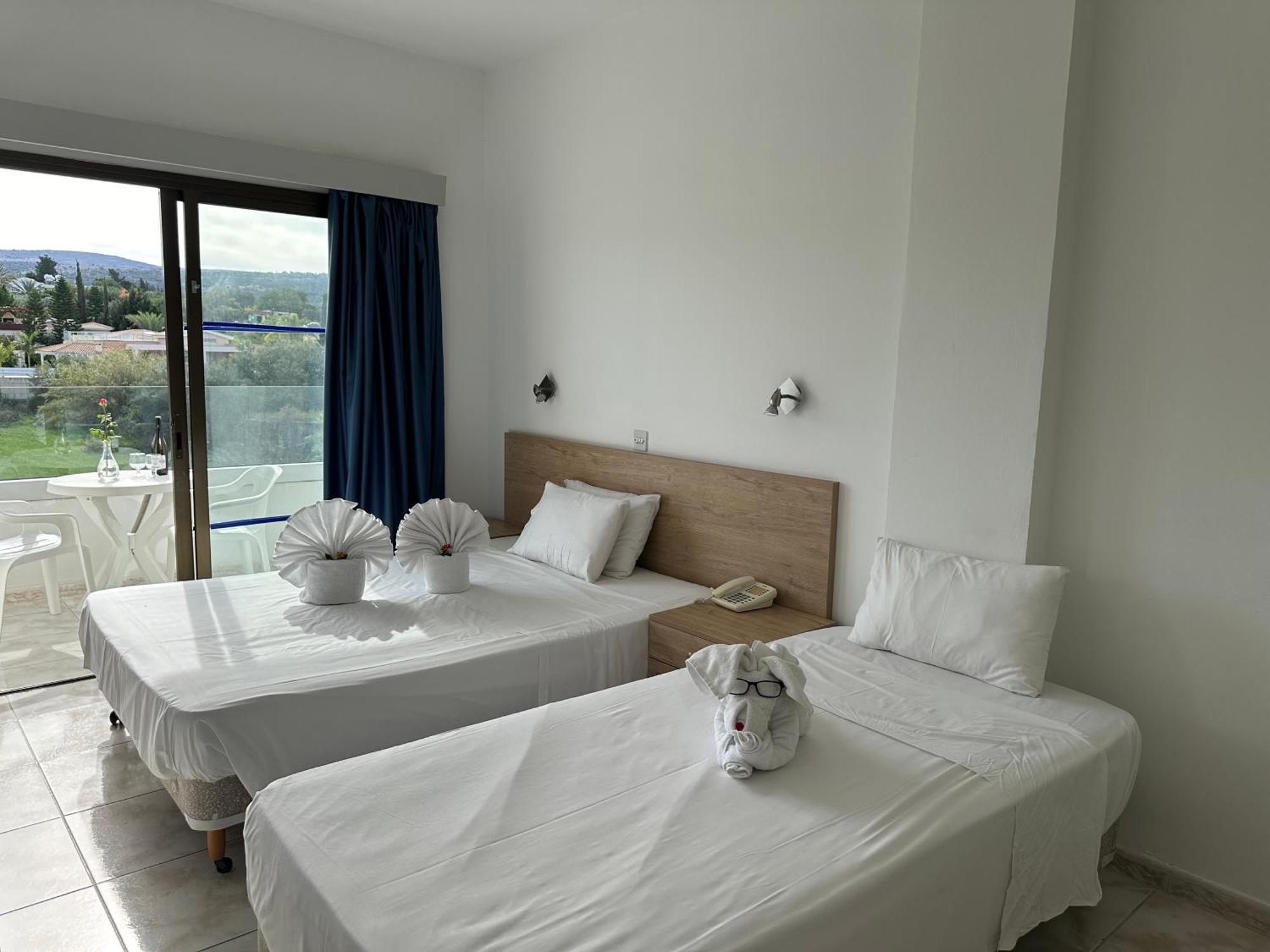 Triple Room with Mountain View,1661108907:JPEG