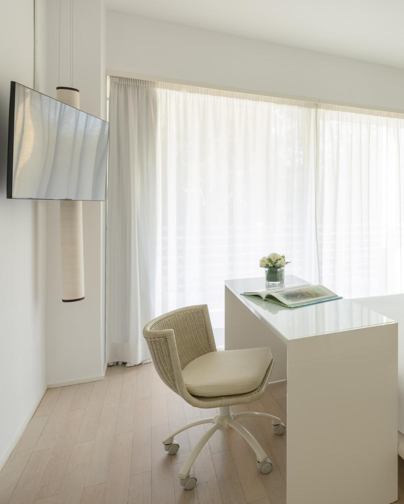 Junior Suite with Sofa Bed