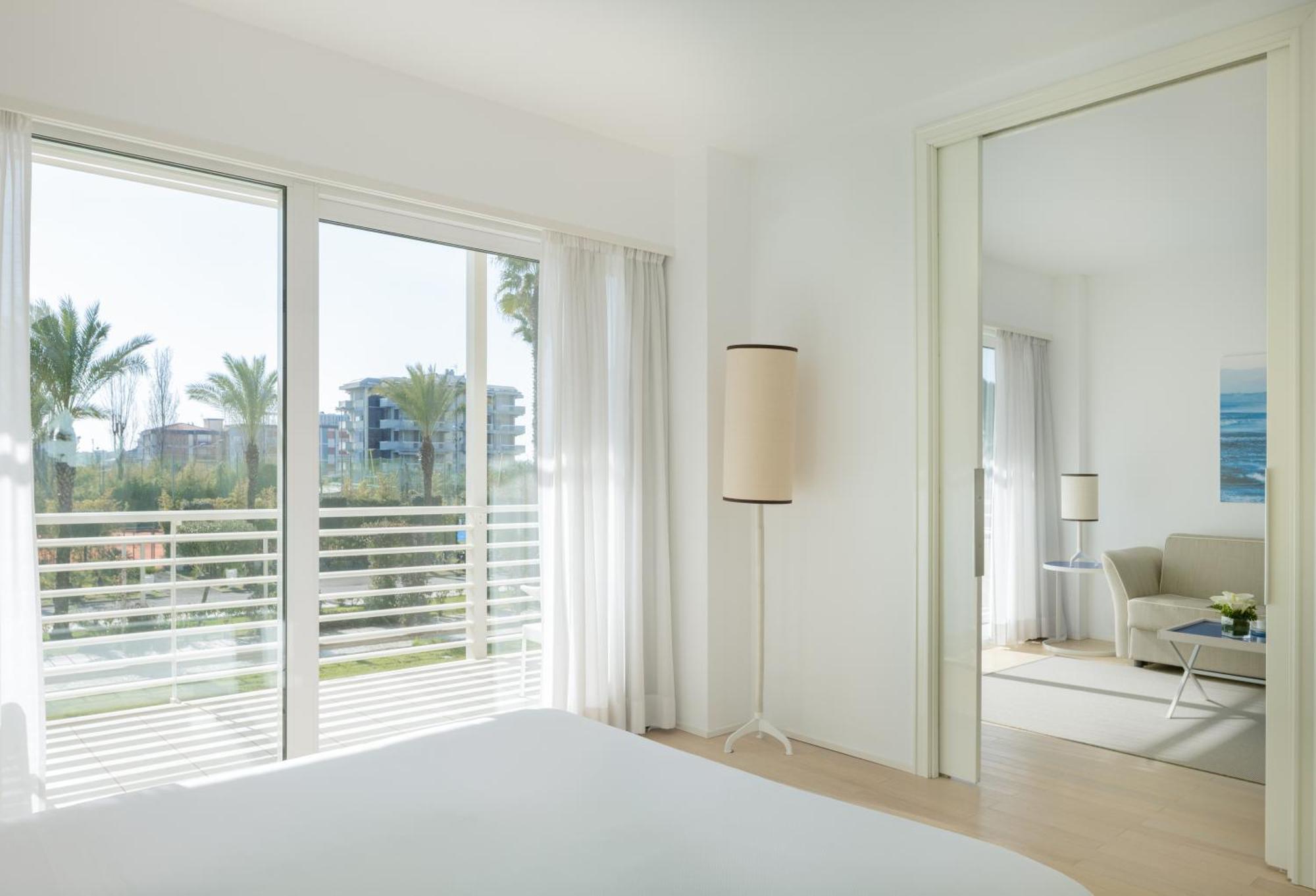 Junior Suite Deluxe with Sofa Bed