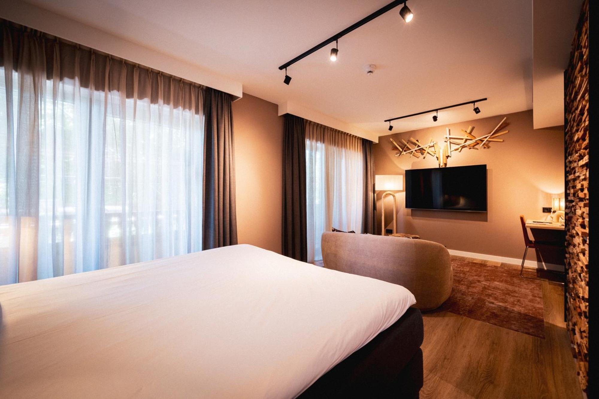 Deluxe Double Room with Shower,1668058552:JPEG