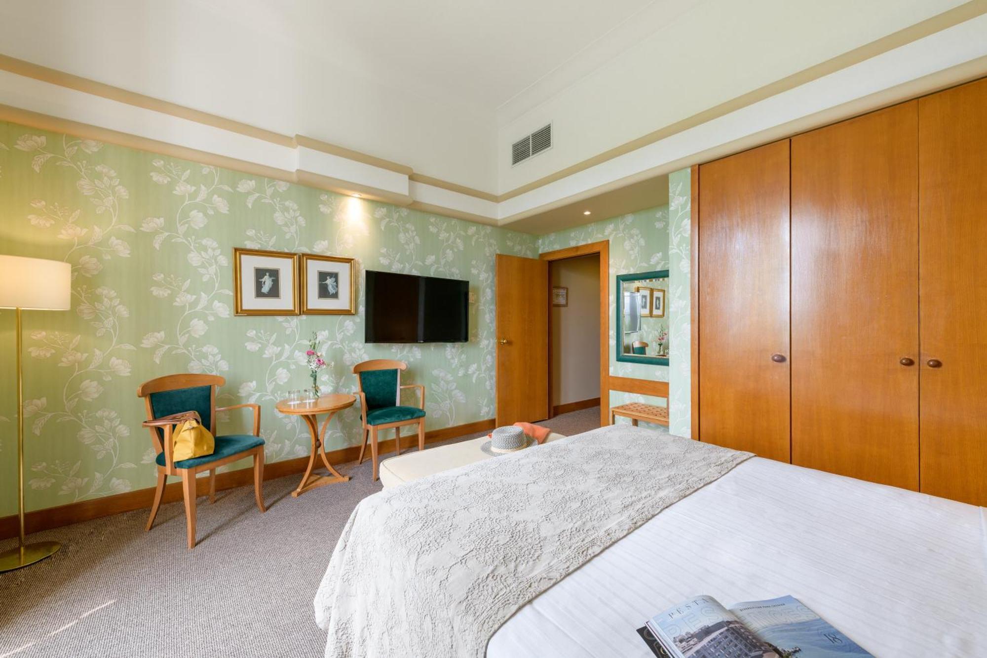 Classic Double or Twin Room,1671865509:JPEG