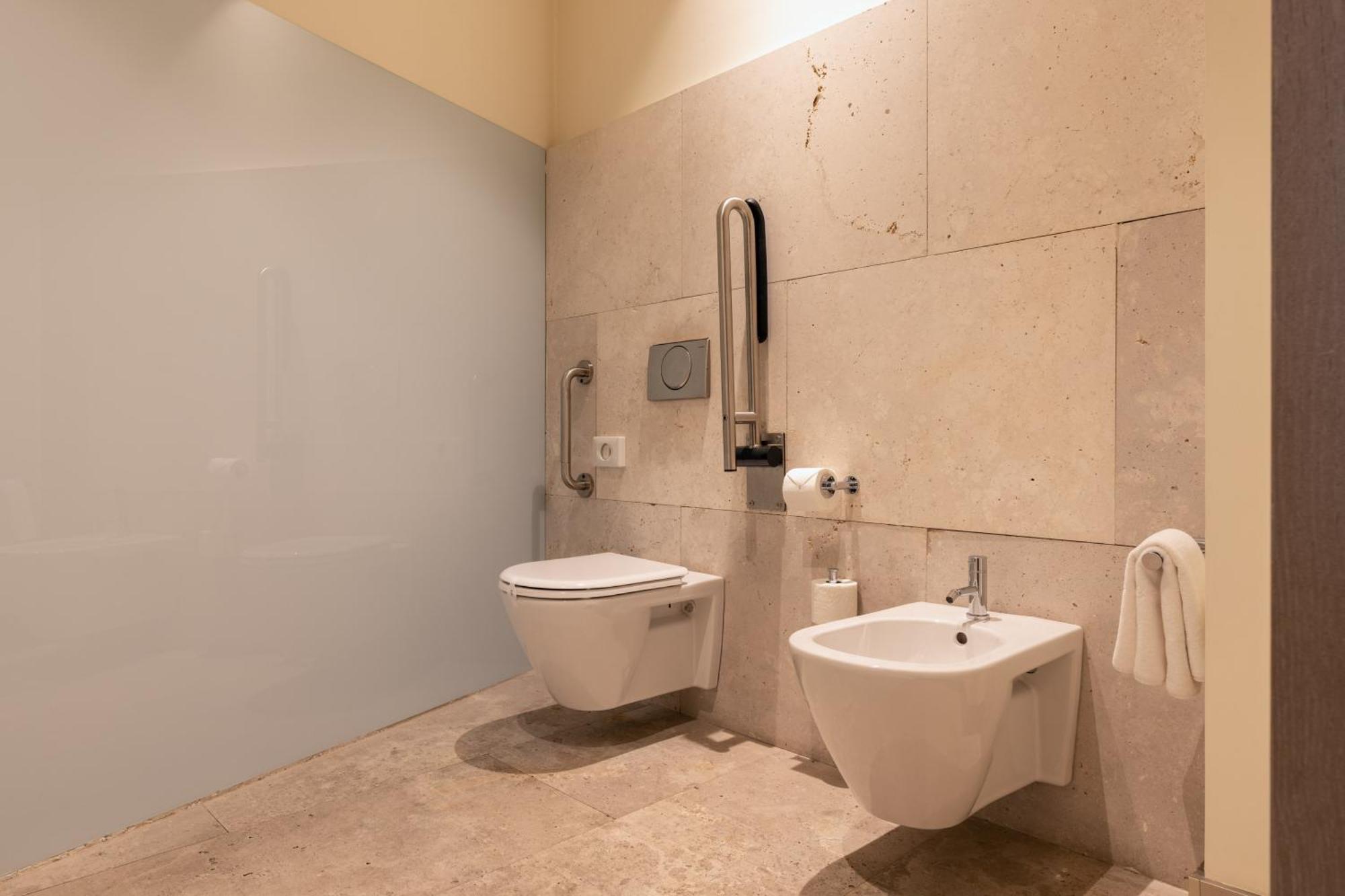 Habitación Doble adaptada para personas con movilidad reducida