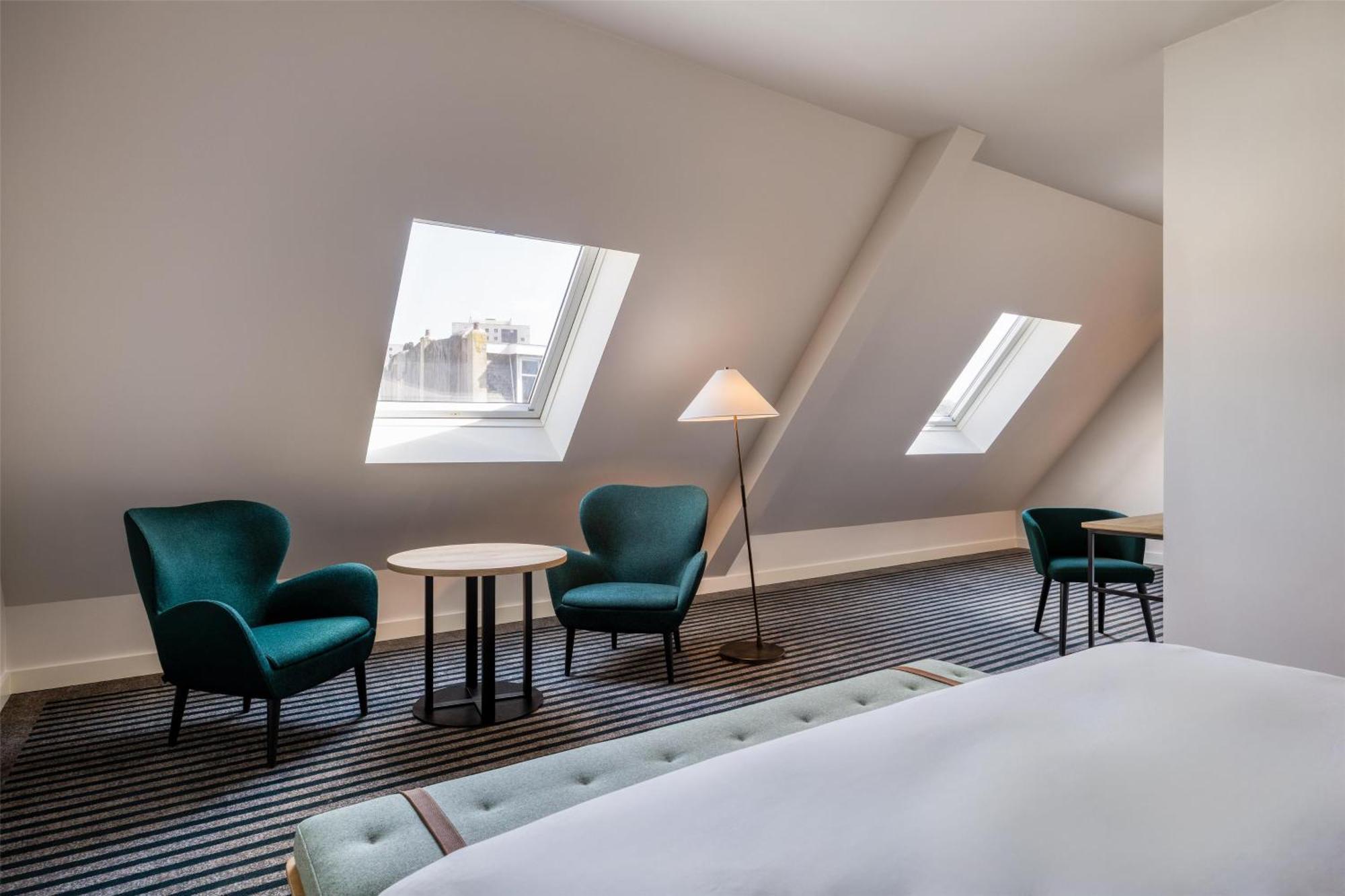 Junior Suite,1672574815:JPEG