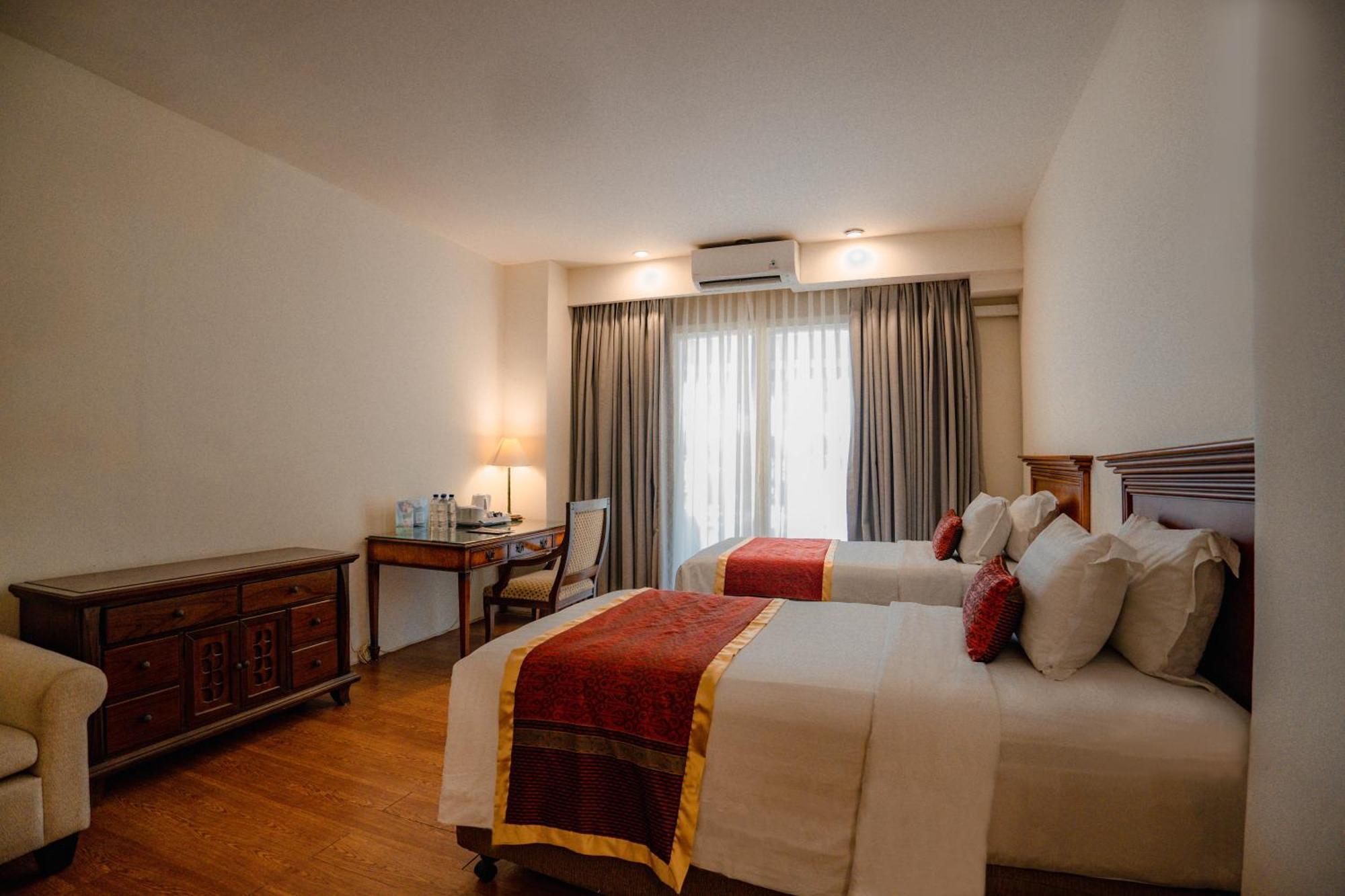 Family Room with Free Airport Transfer,1675802591:JPEG