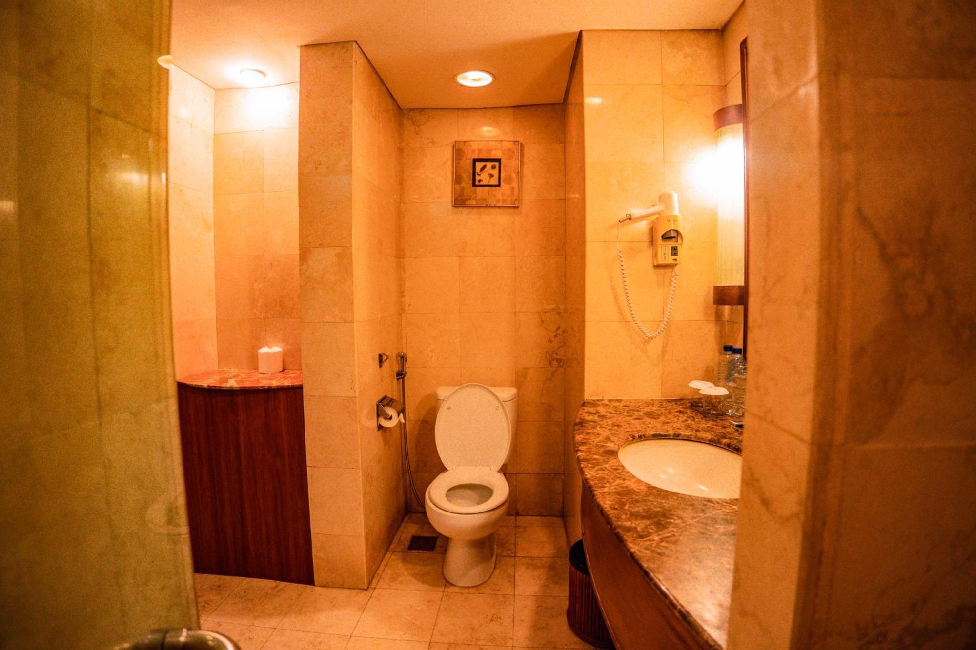Super Deluxe Room Airport Transfer