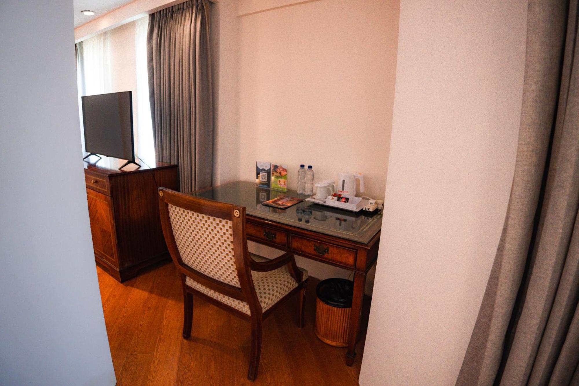 Super Deluxe Room Airport Transfer