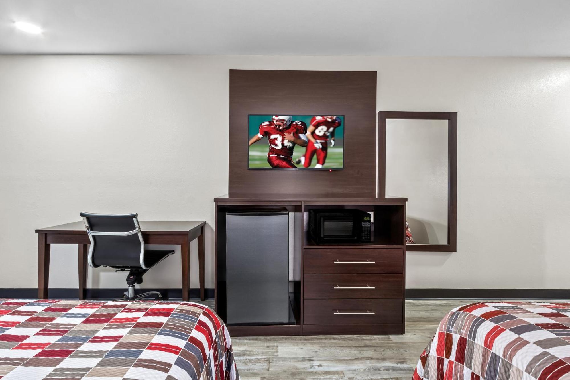 Deluxe Room Two Double Beds Smoke
