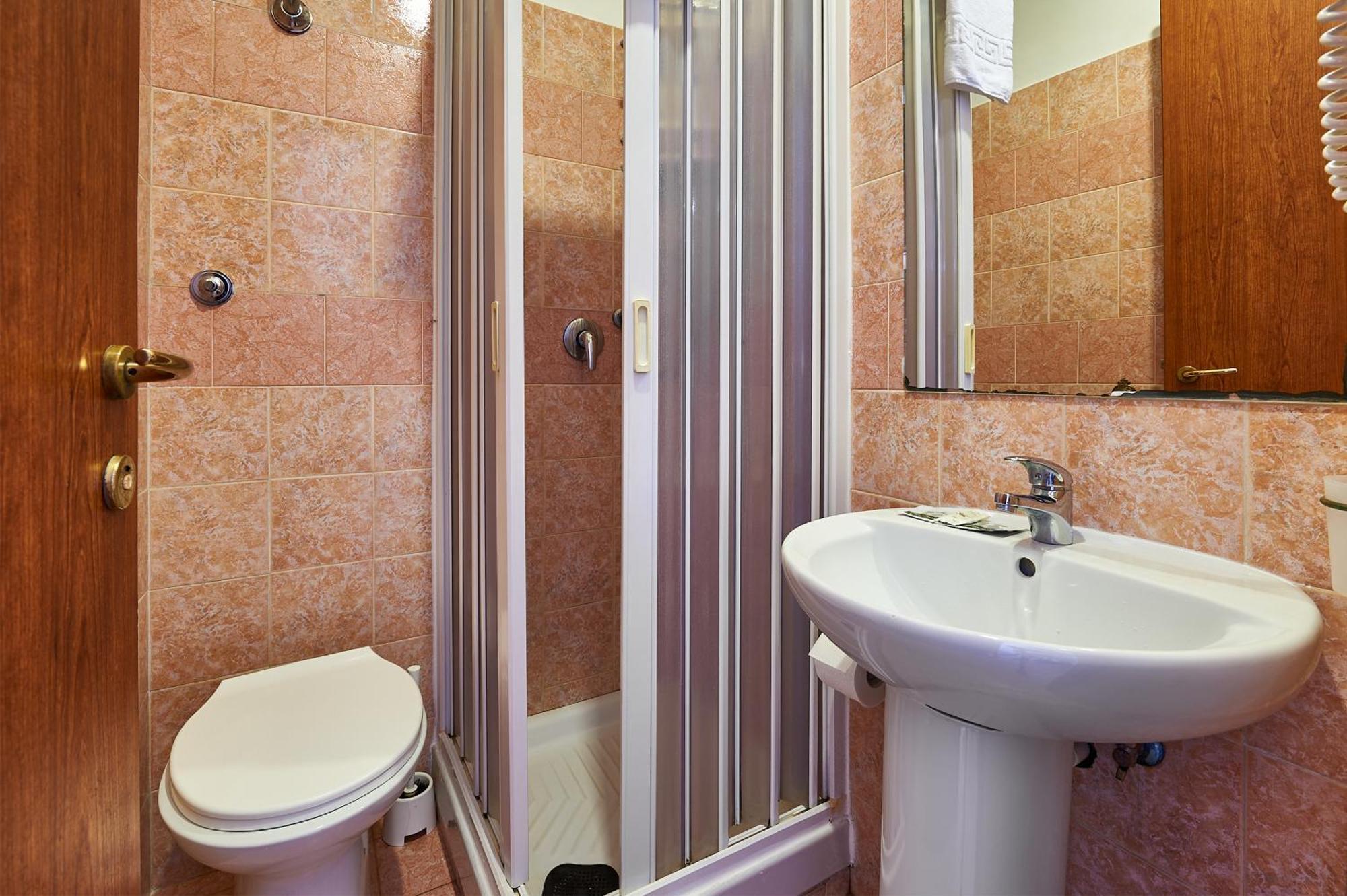 Standard Double Room,1683803069:JPEG