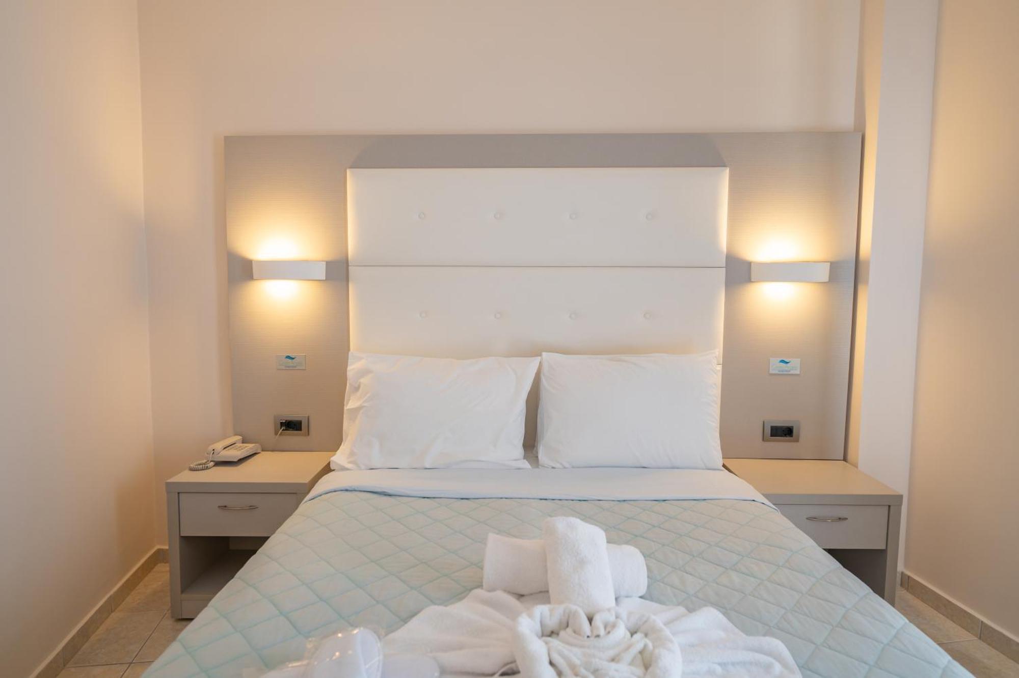 Standard Double or Twin Room Garden View