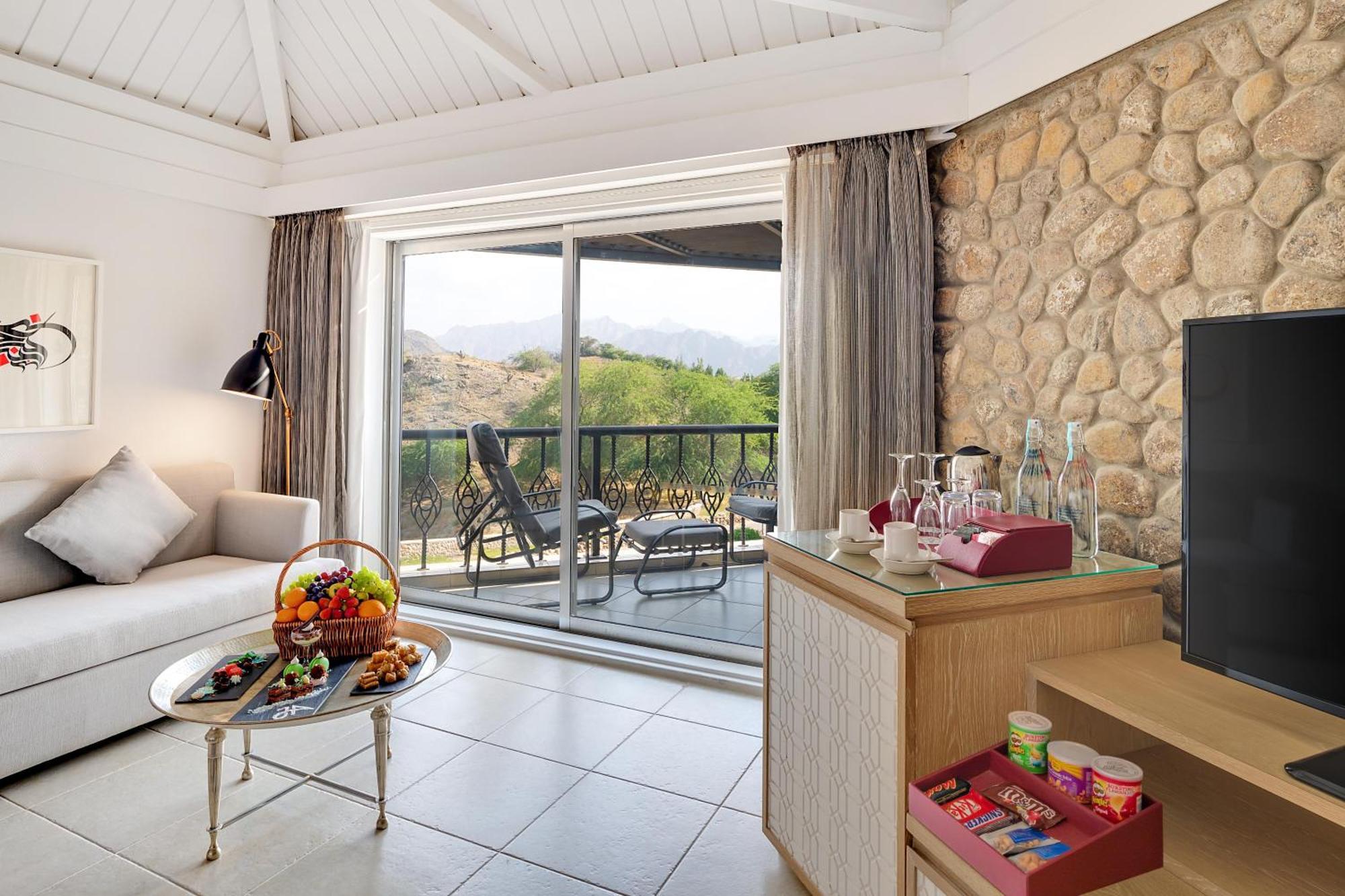 Premium Mountain View Room Balcony