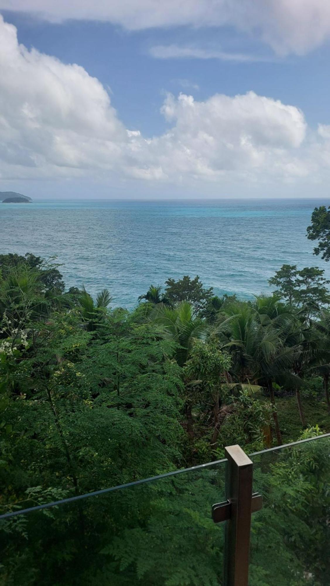Romantic Deluxe with Sea View,1739375436:JPEG