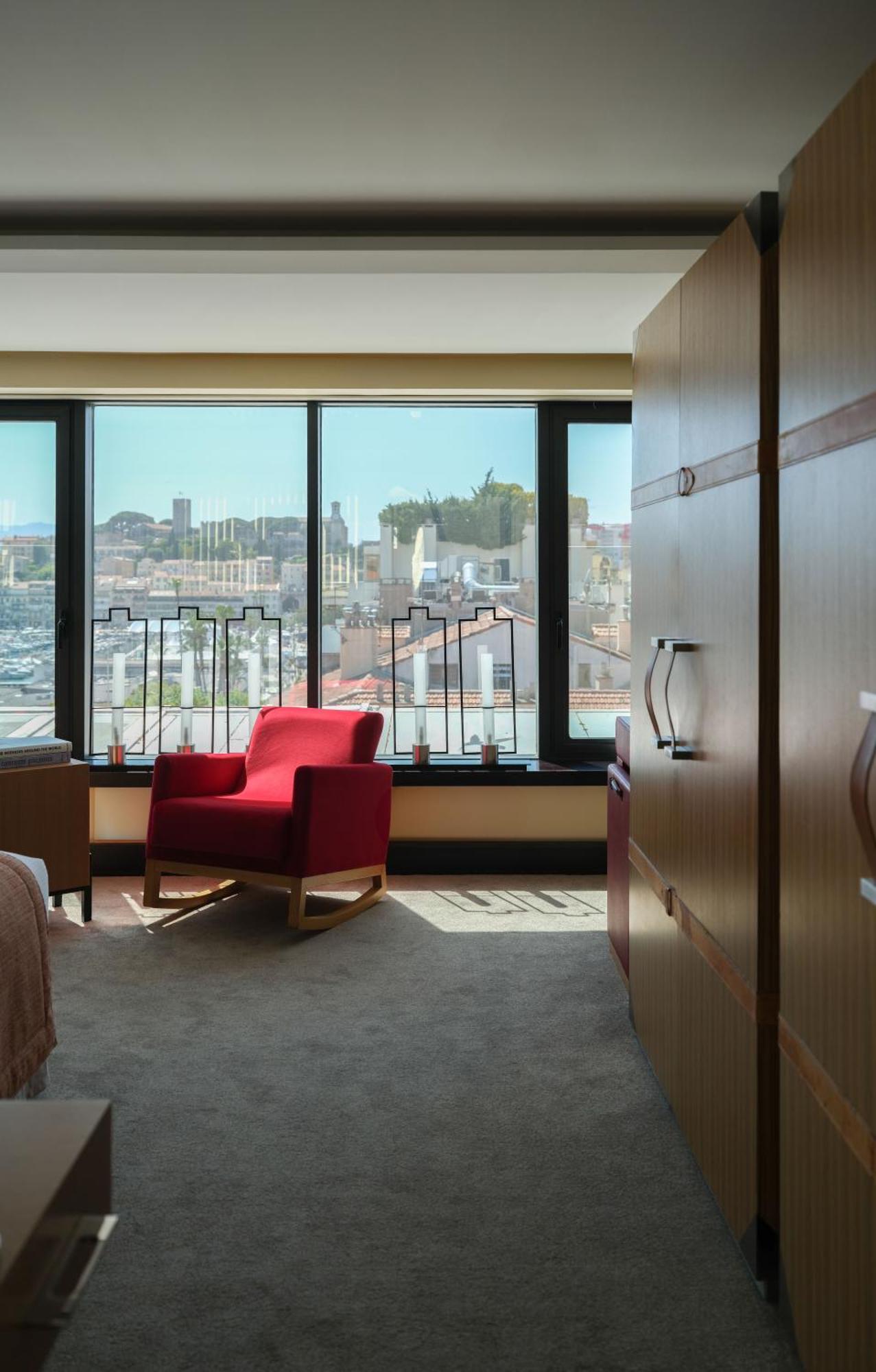 Panoramic Terrace Suite