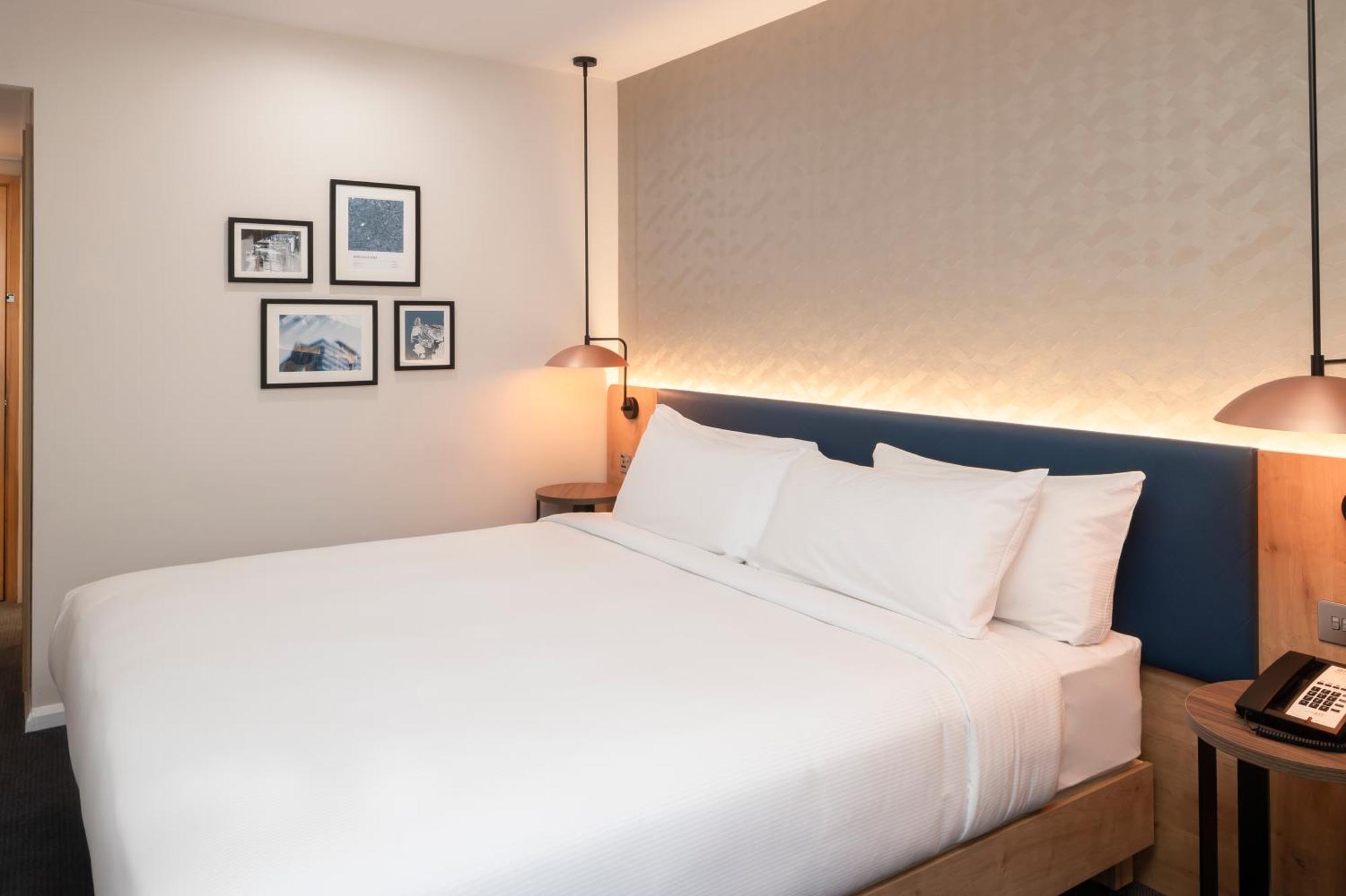 Chambre Lit King-Size - Vue sur Rivière