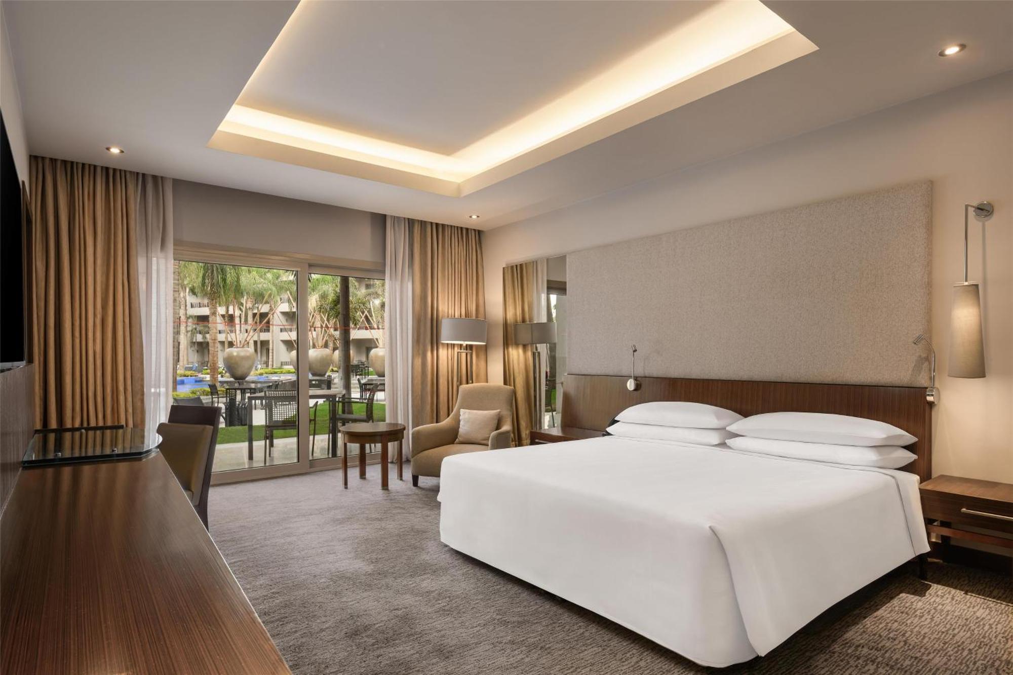 Dusit Suite