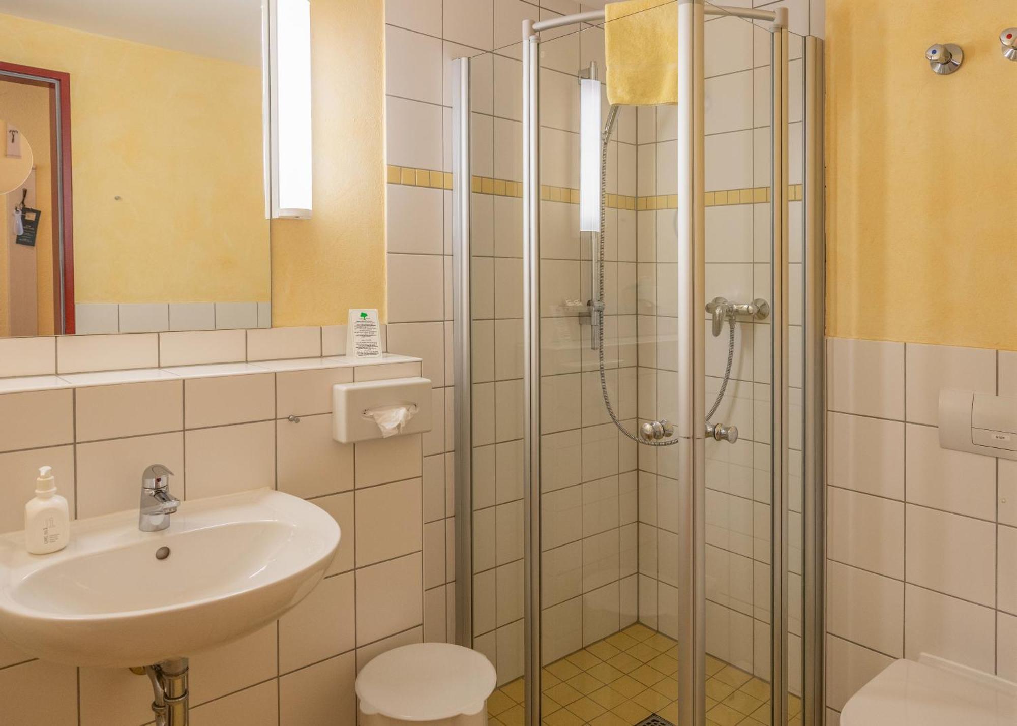 Double Room Ahorn Superior mit Balkon,1697898112:JPEG