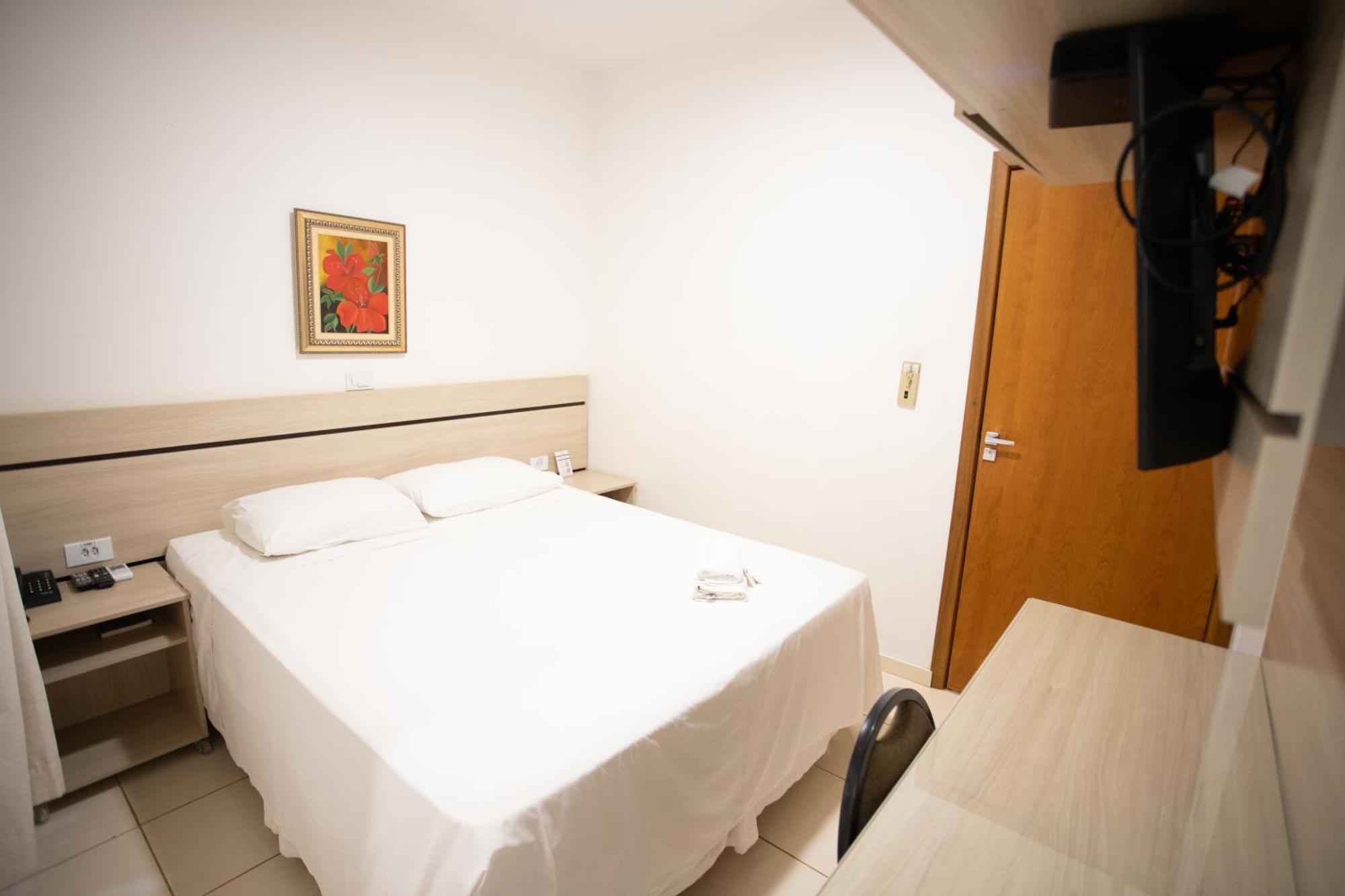 Quarto Standard com Cama Queen-size