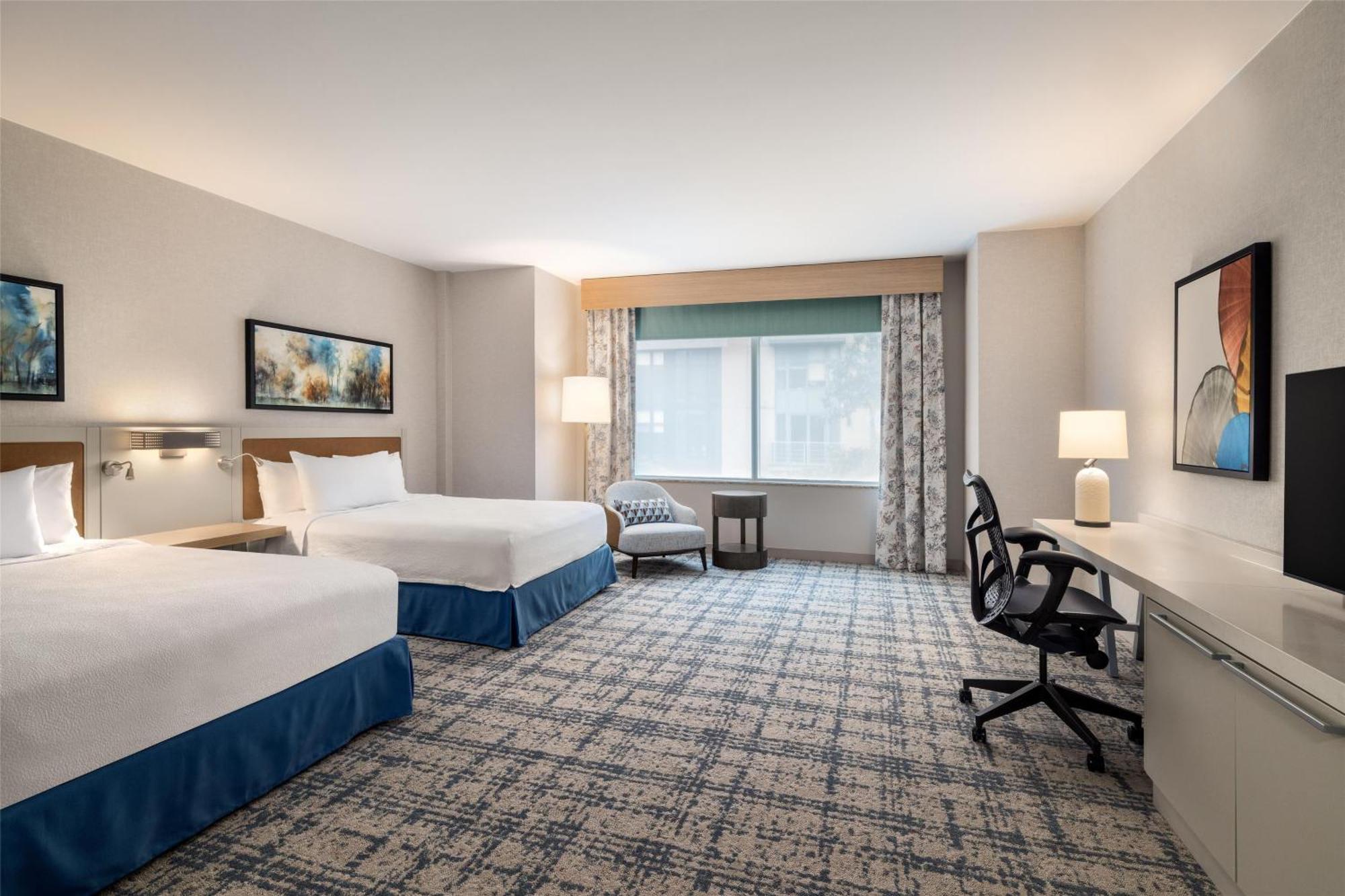 Queen Room Two Queen Beds Mobility Hearing Access