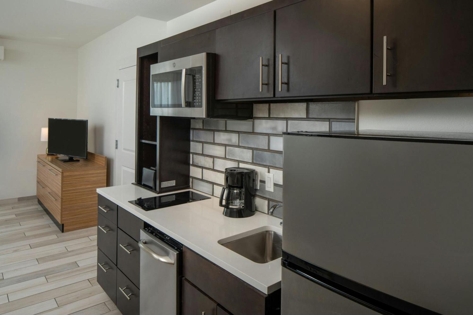 One-Bedroom Suite