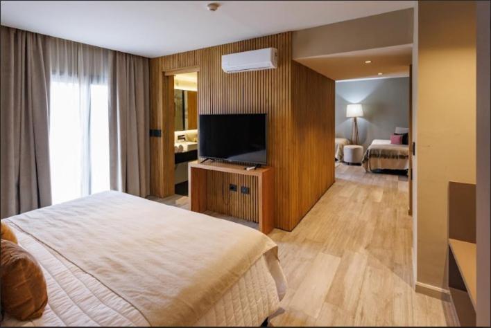 Family Suite,1706963557:JPEG