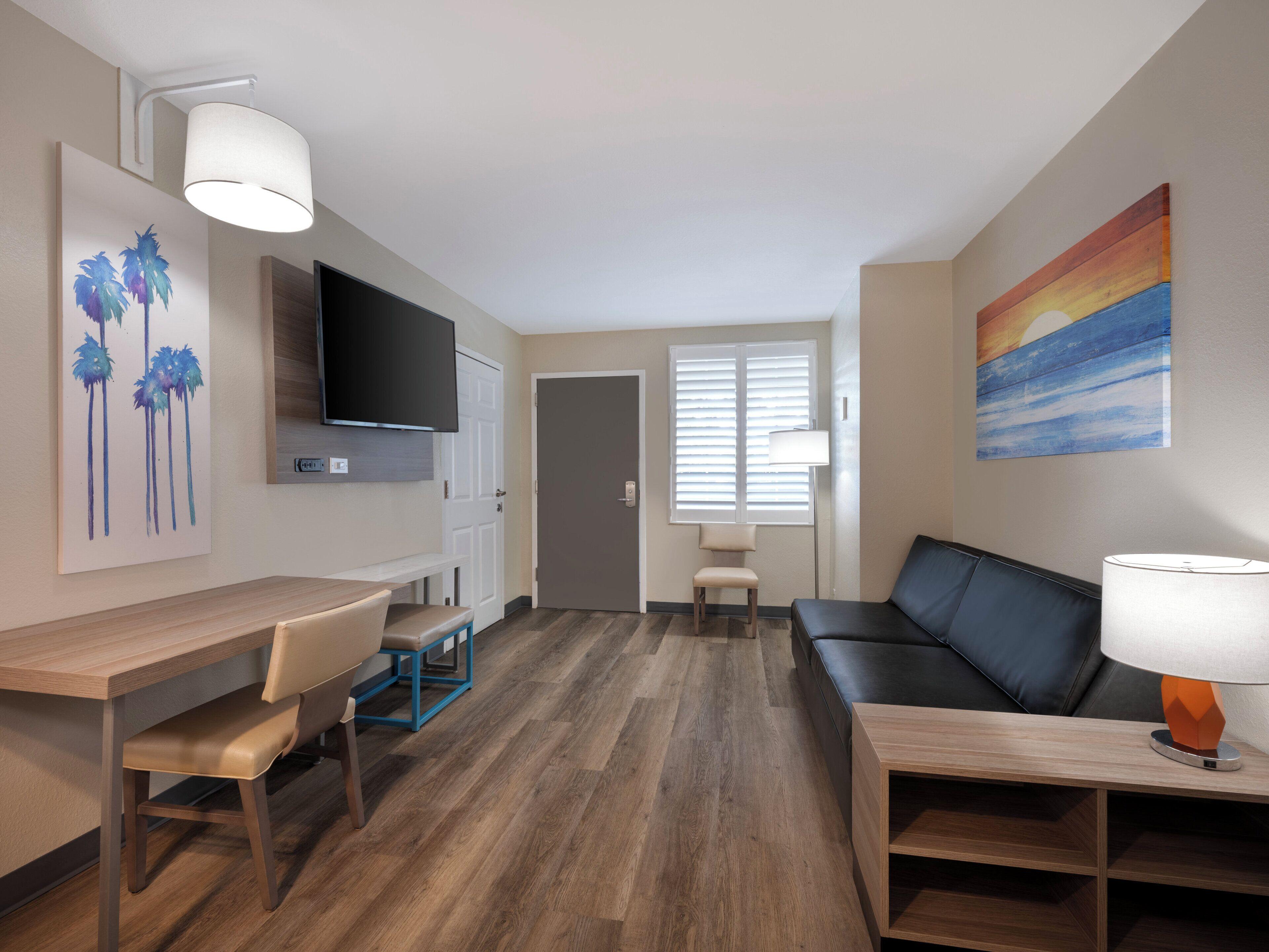 2 Bedroom Queen Suite